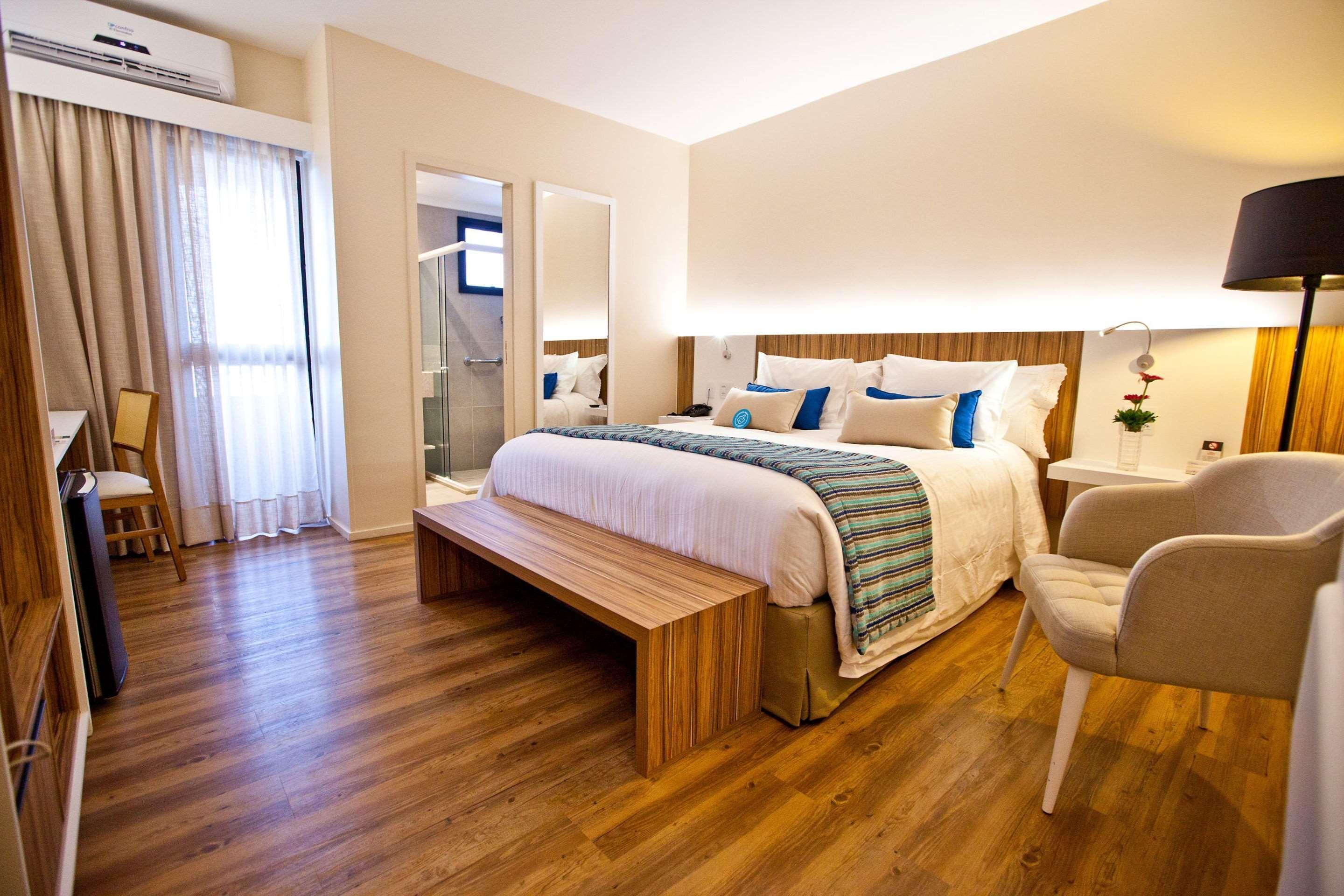 Double Queen Size Bed