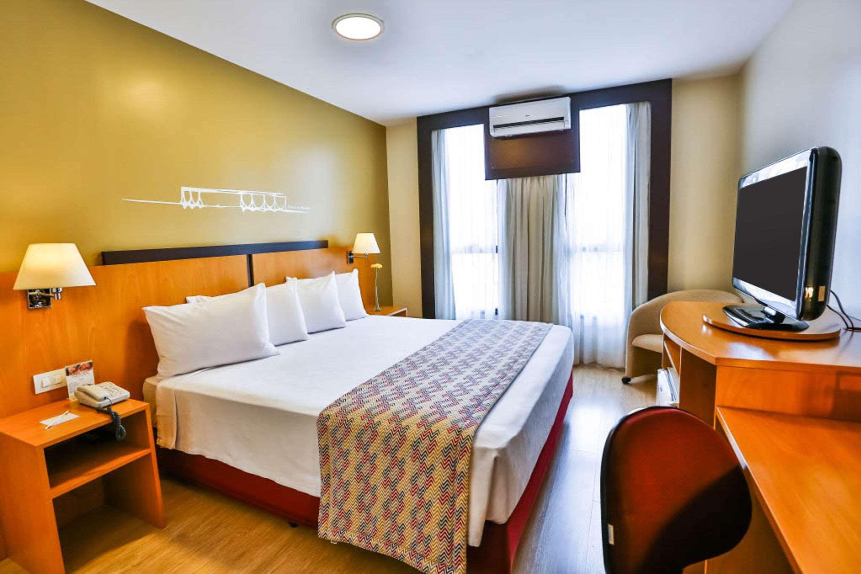 Double Queen Size Bed