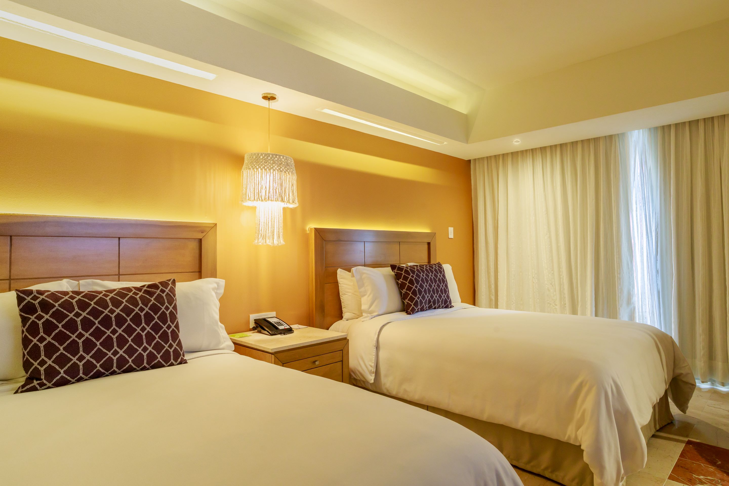 Double Deluxe Two Beds