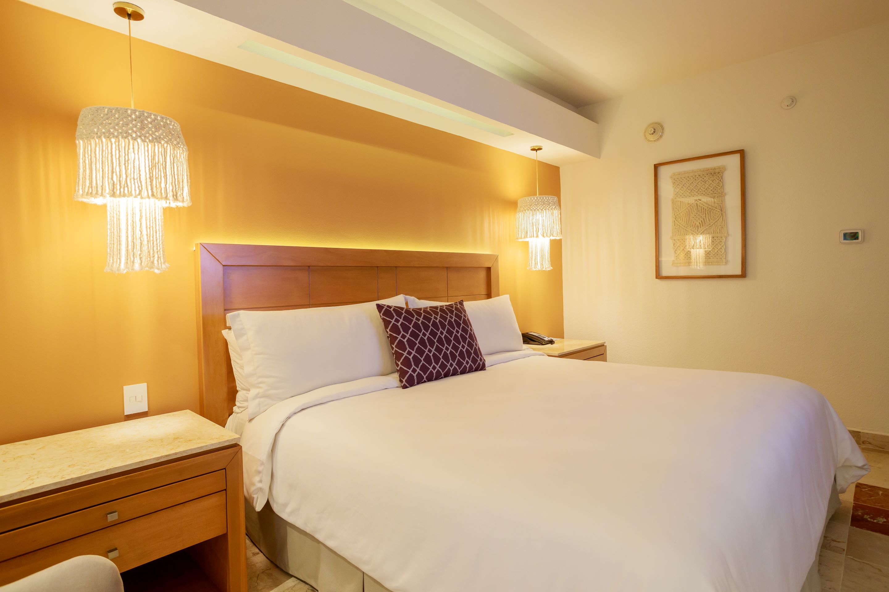 Double Deluxe King Bed