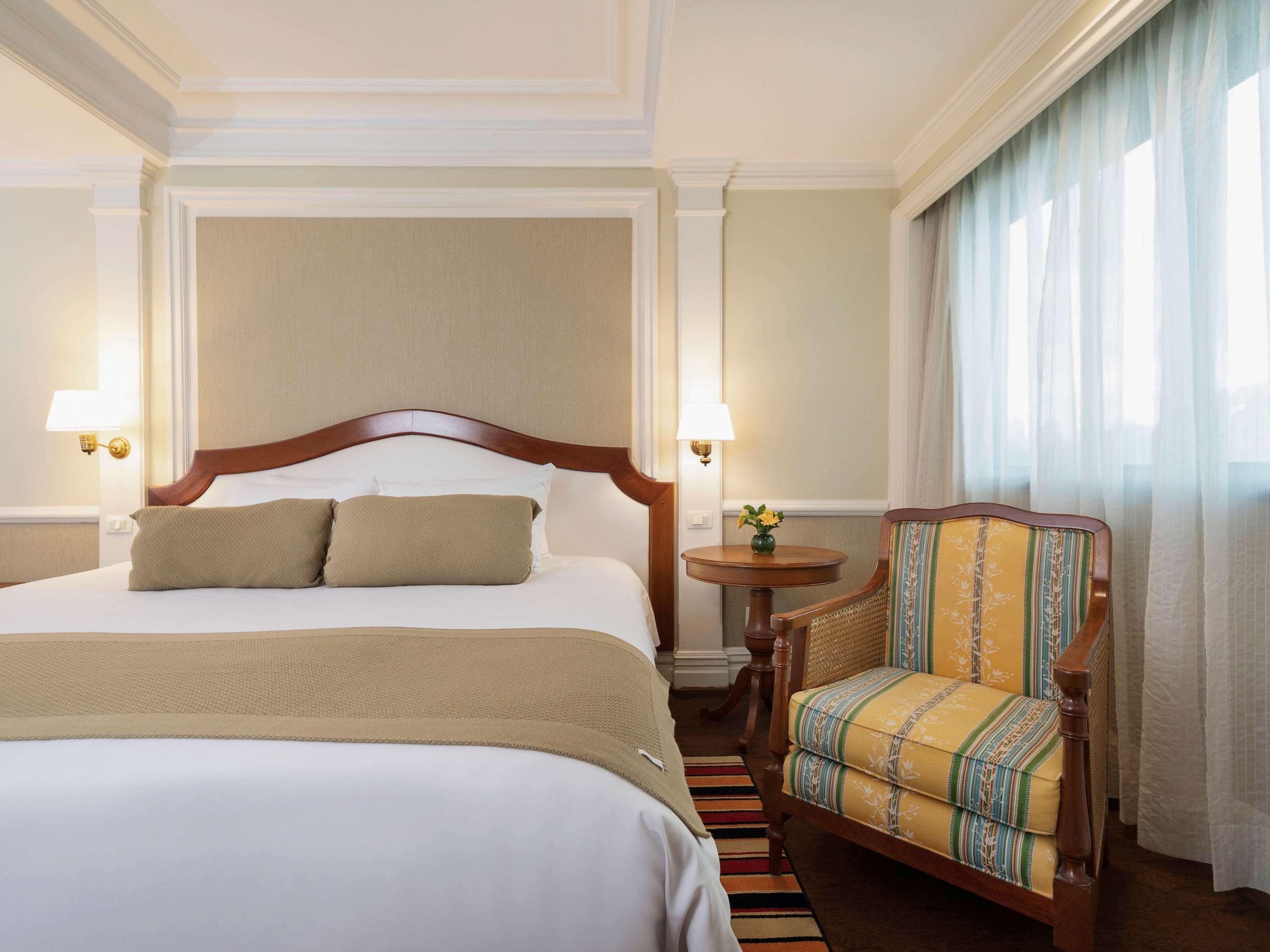 Double Executive King Bed