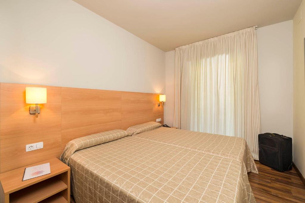 Apartment Capacity 4