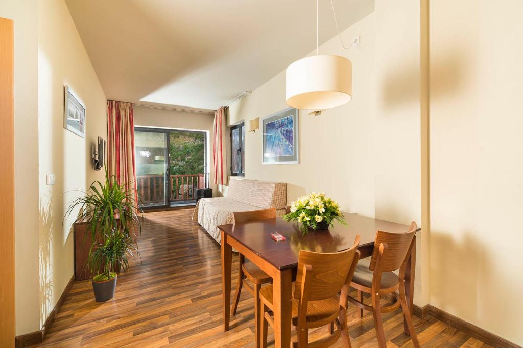 Apartment Capacity 2