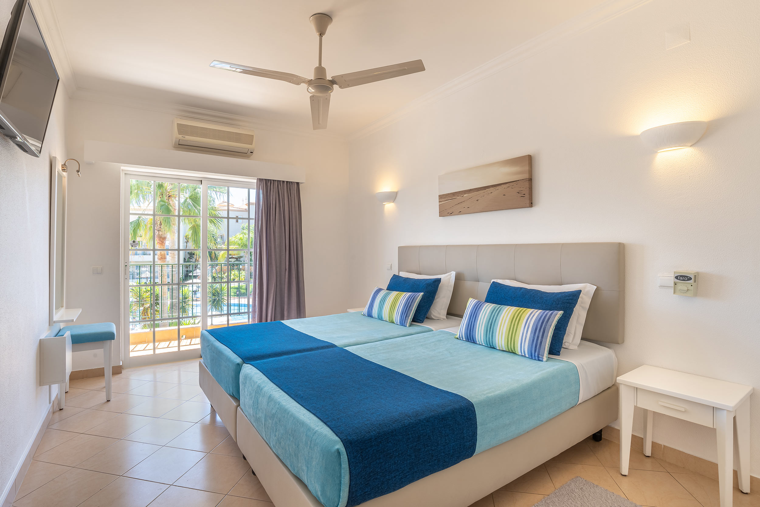 Apartment Pool View One Bedroom