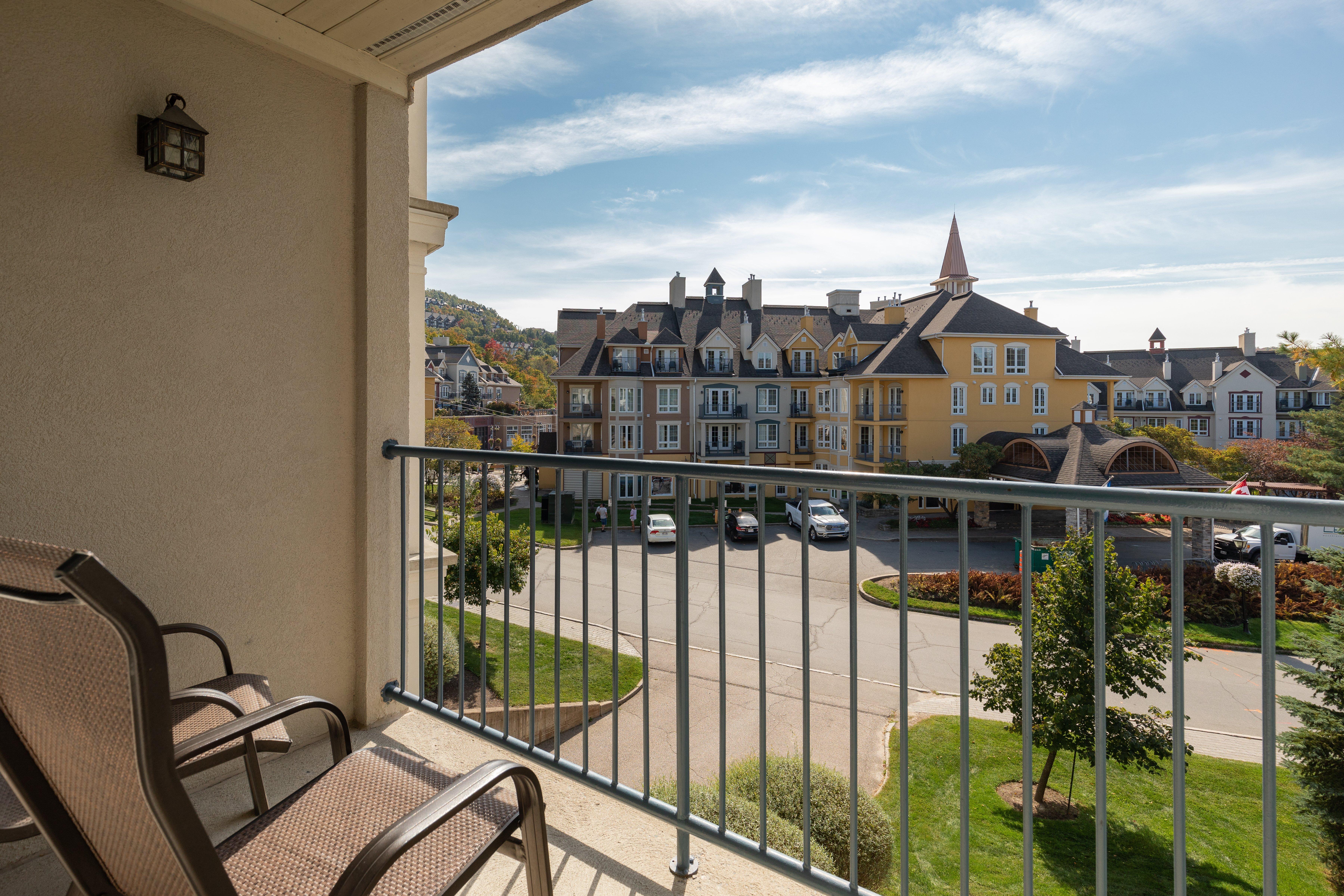 Suite Queen Size Bed