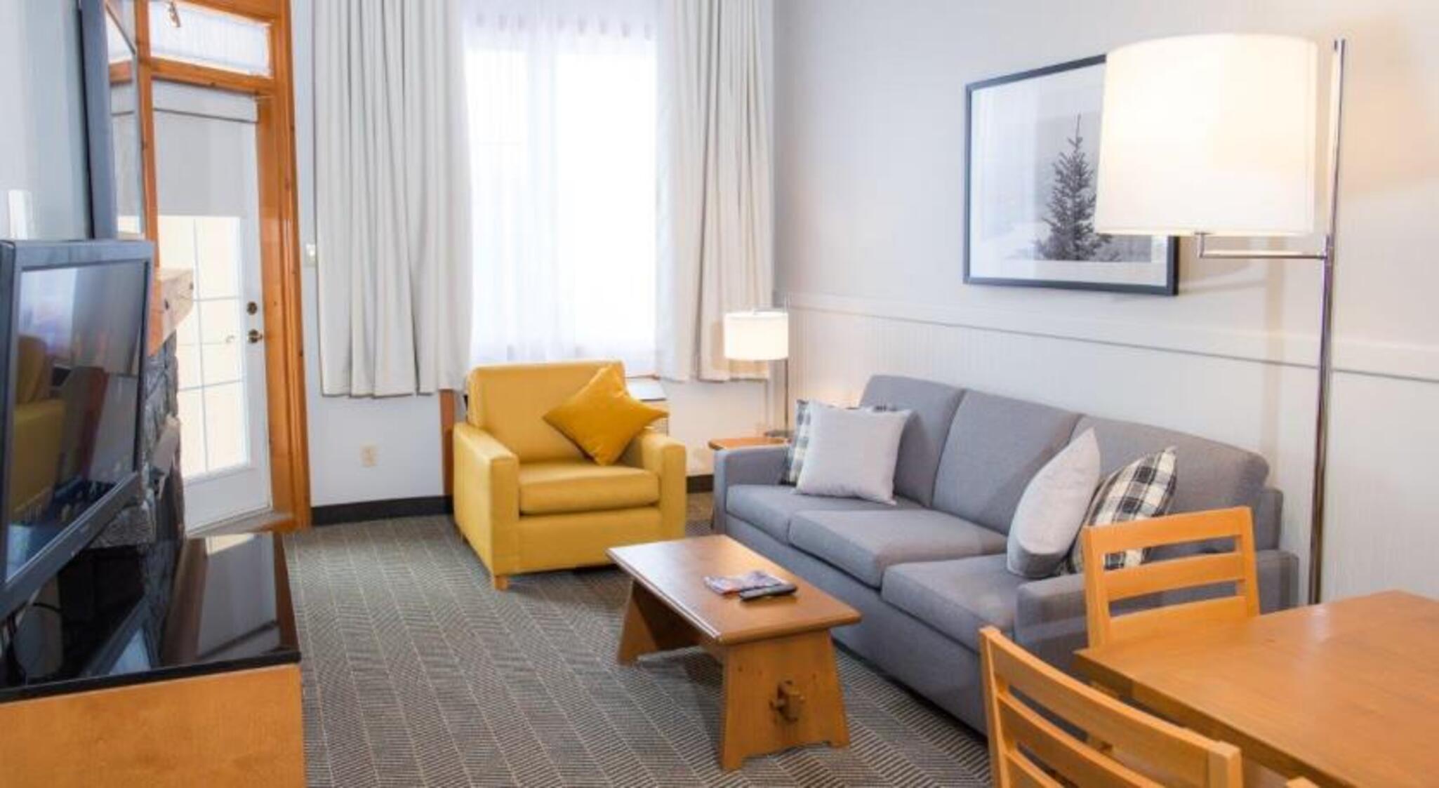 Double Two Queen Beds One Bedroom