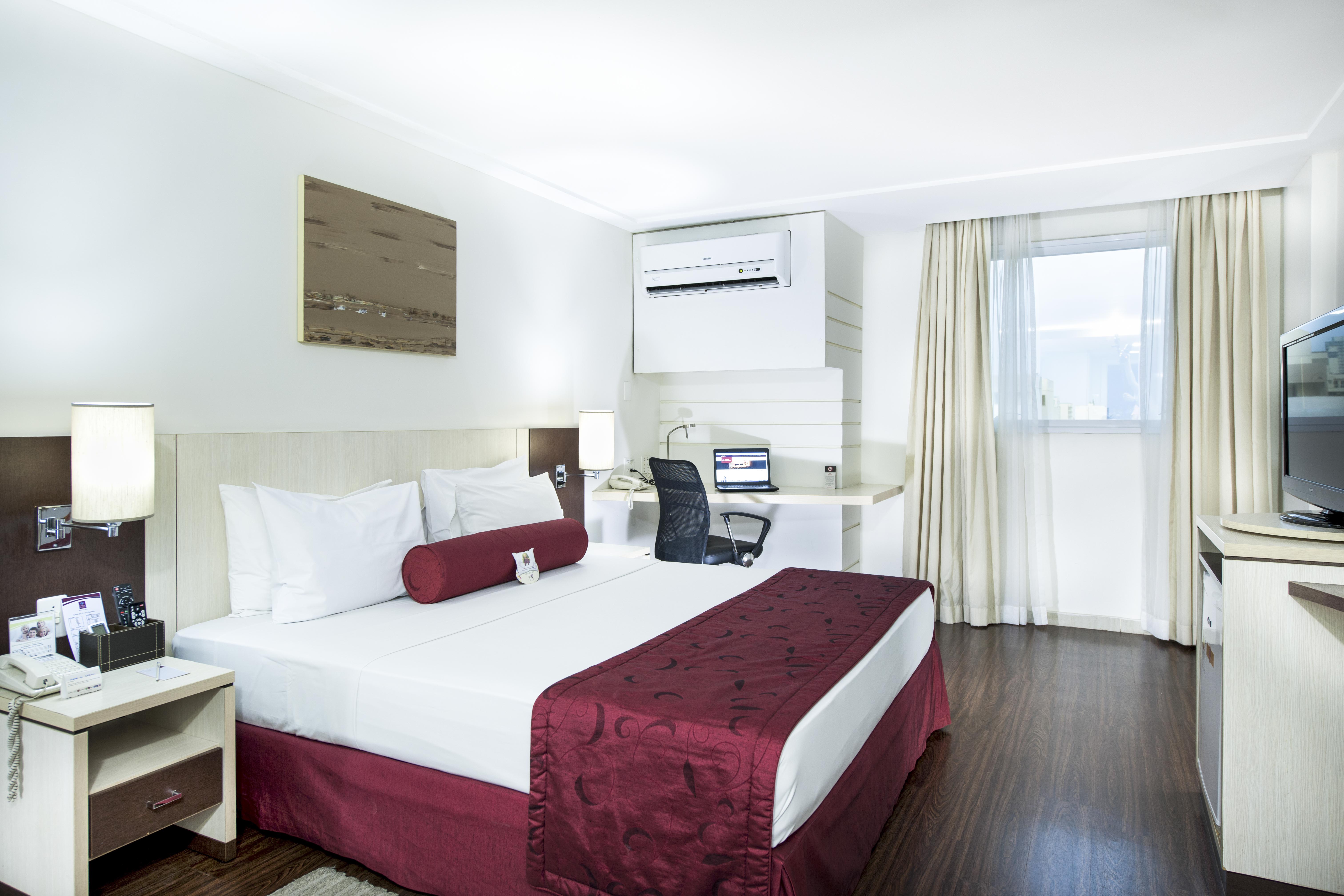 Double Queen Size Bed