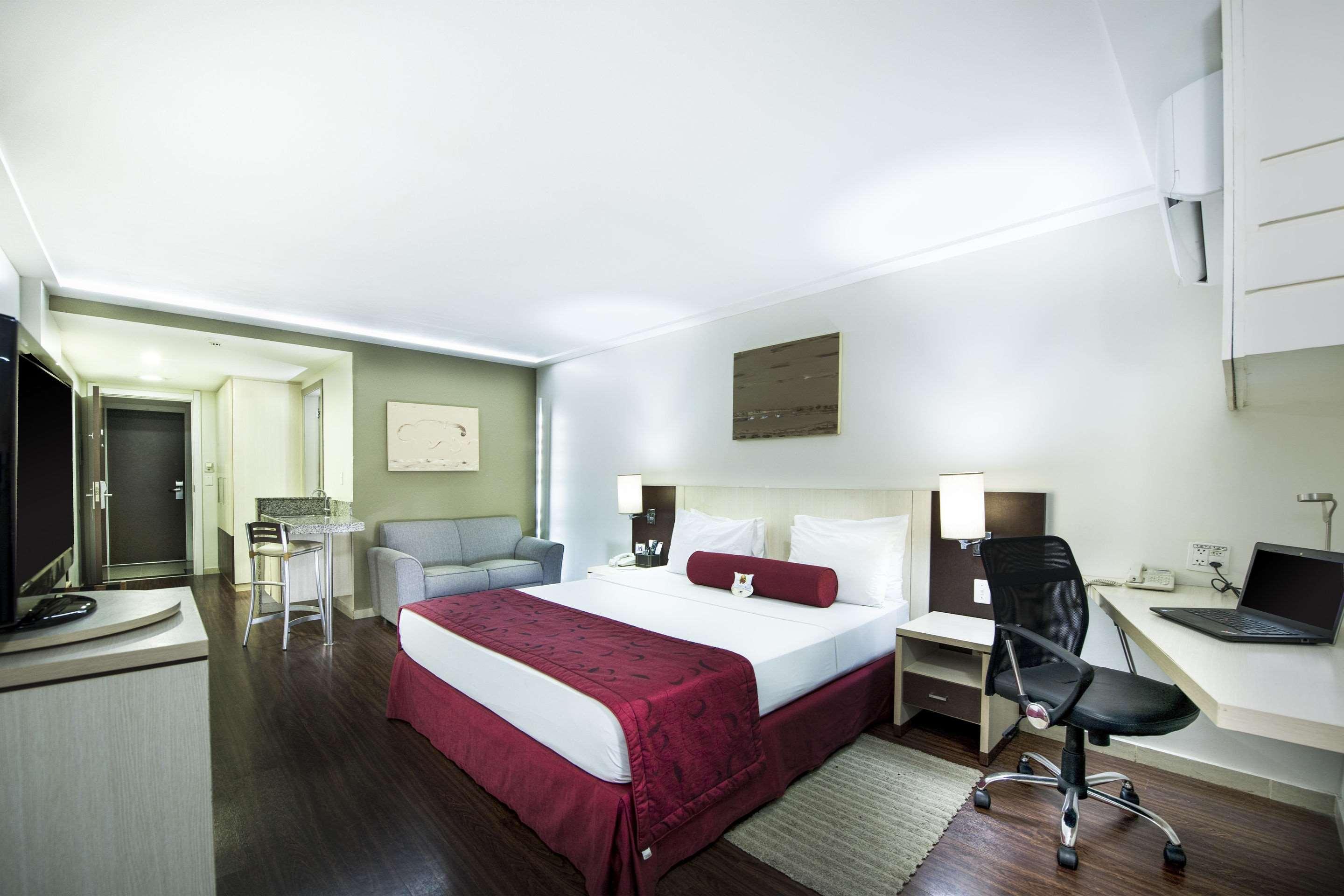 Double Queen Size Bed