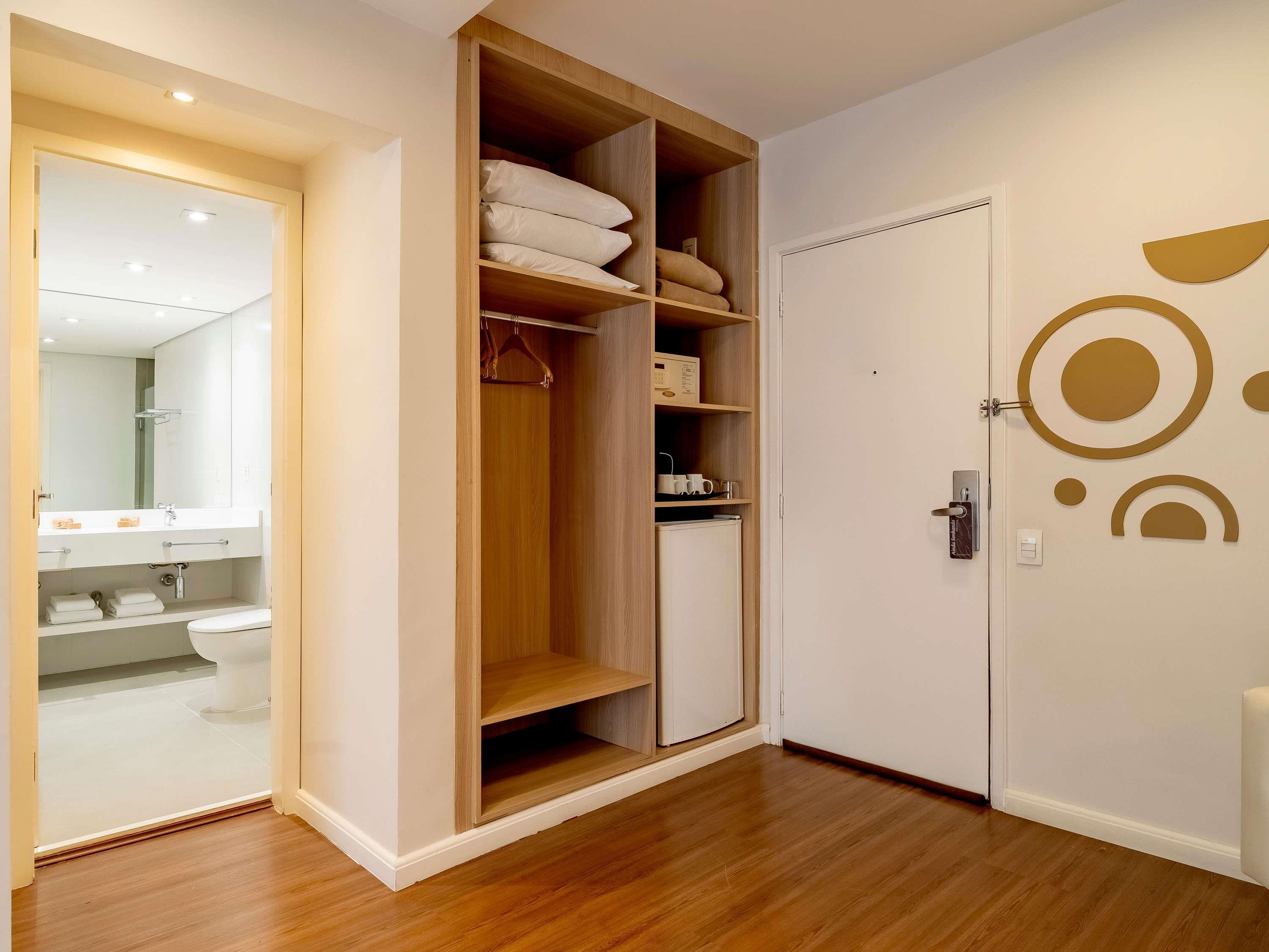 Apartment Queen Size Bed