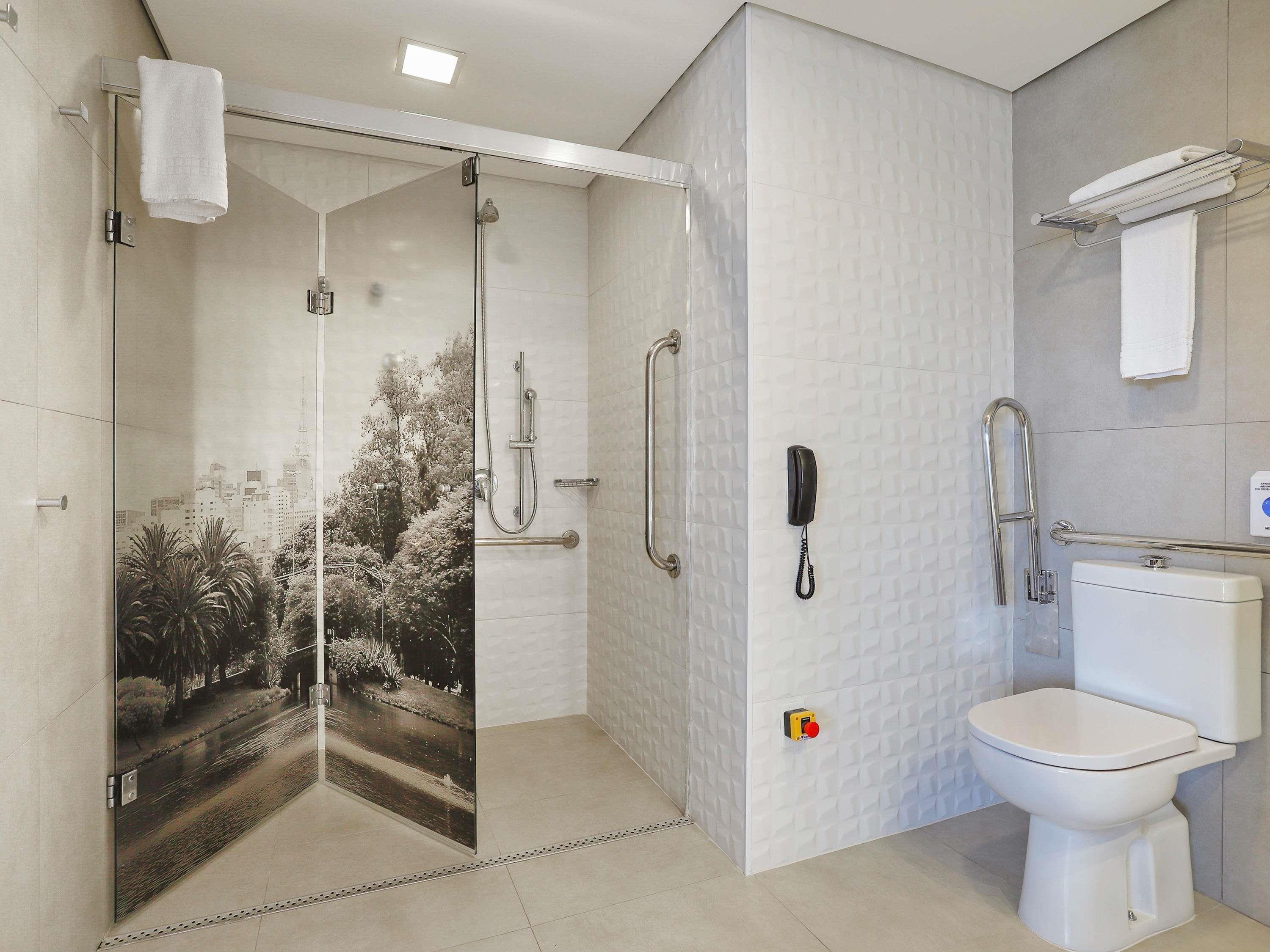 Double Accessible Superior