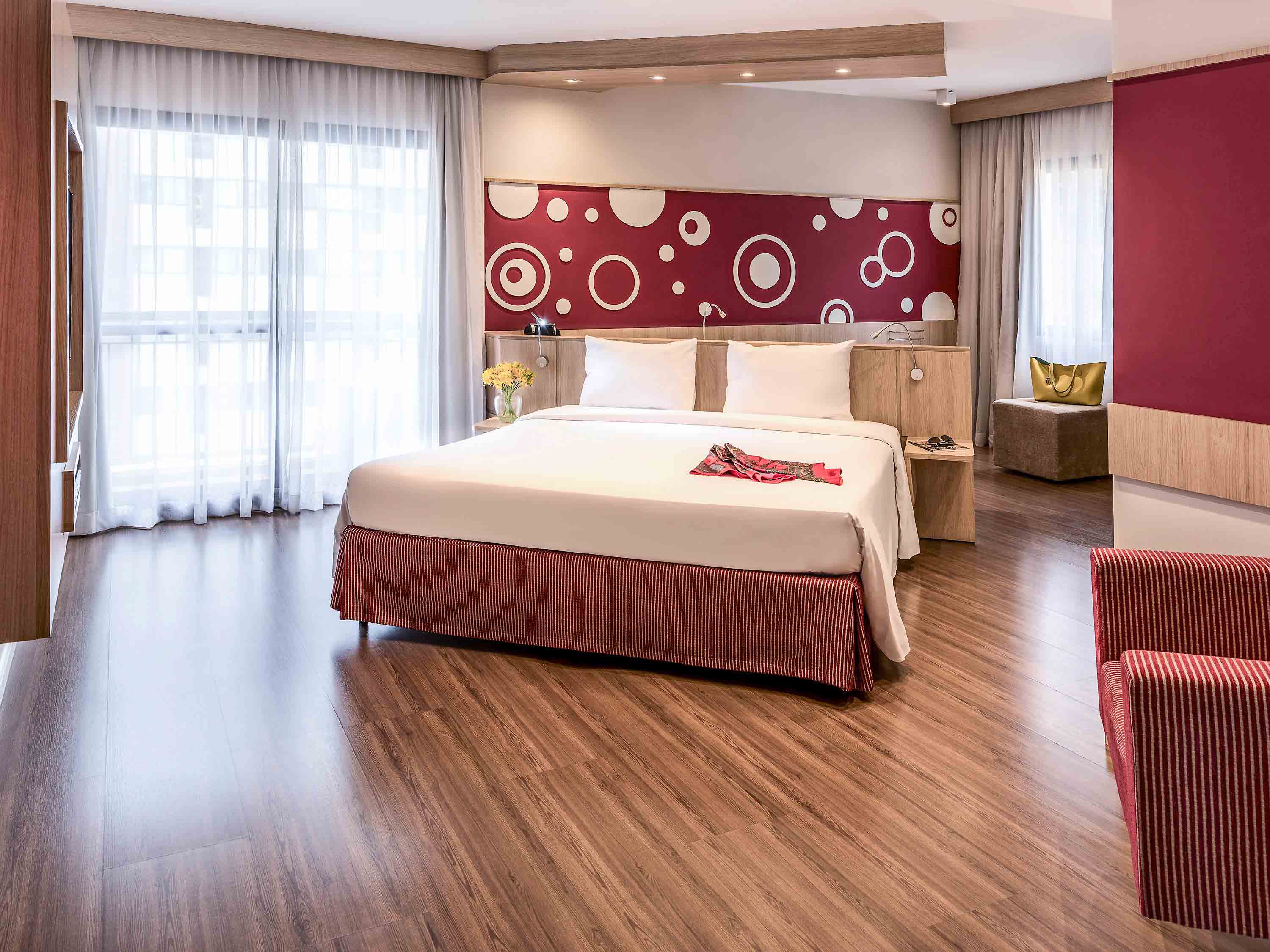 Double King Size Bed