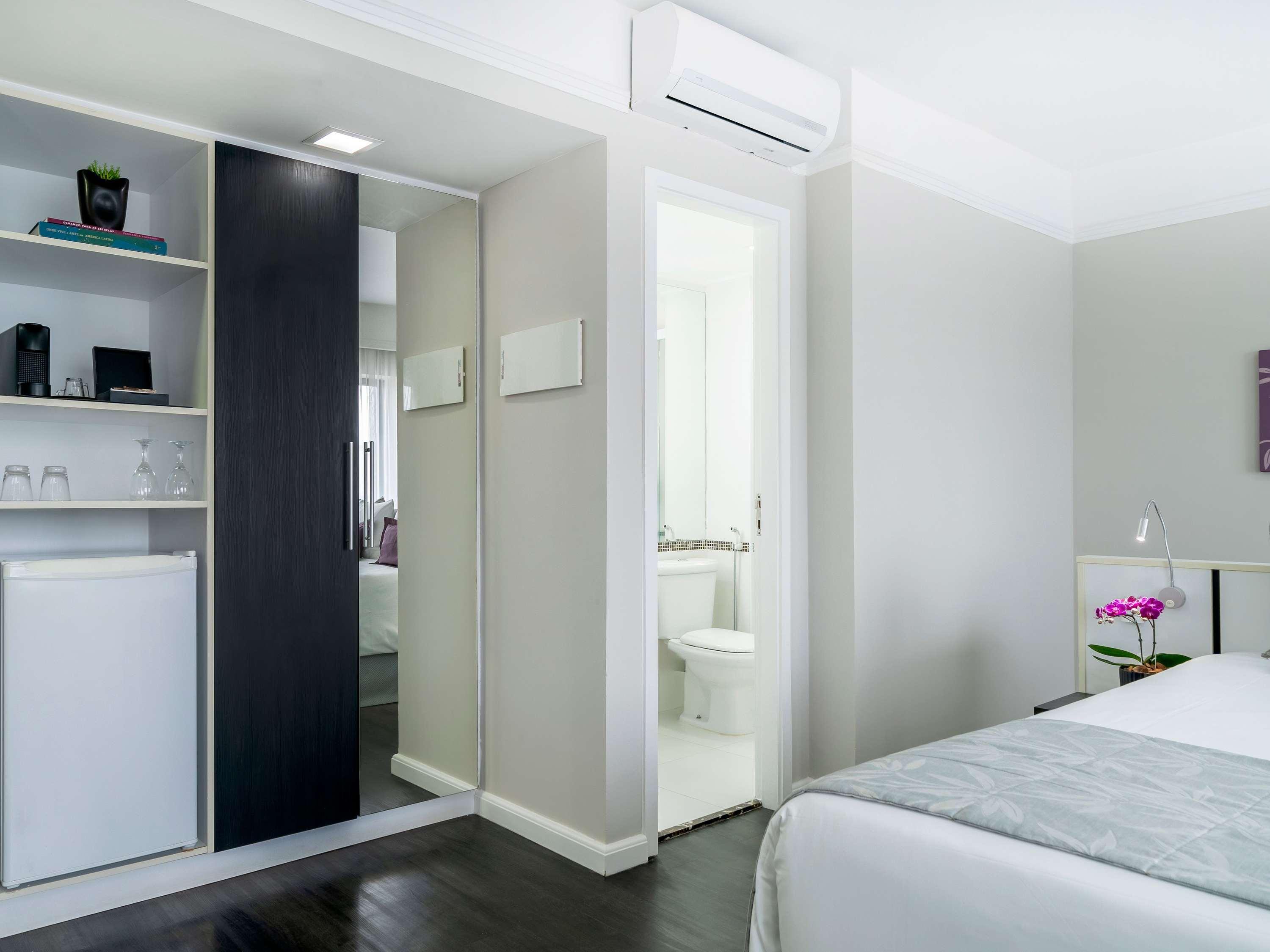 Apartment Queen Size Bed