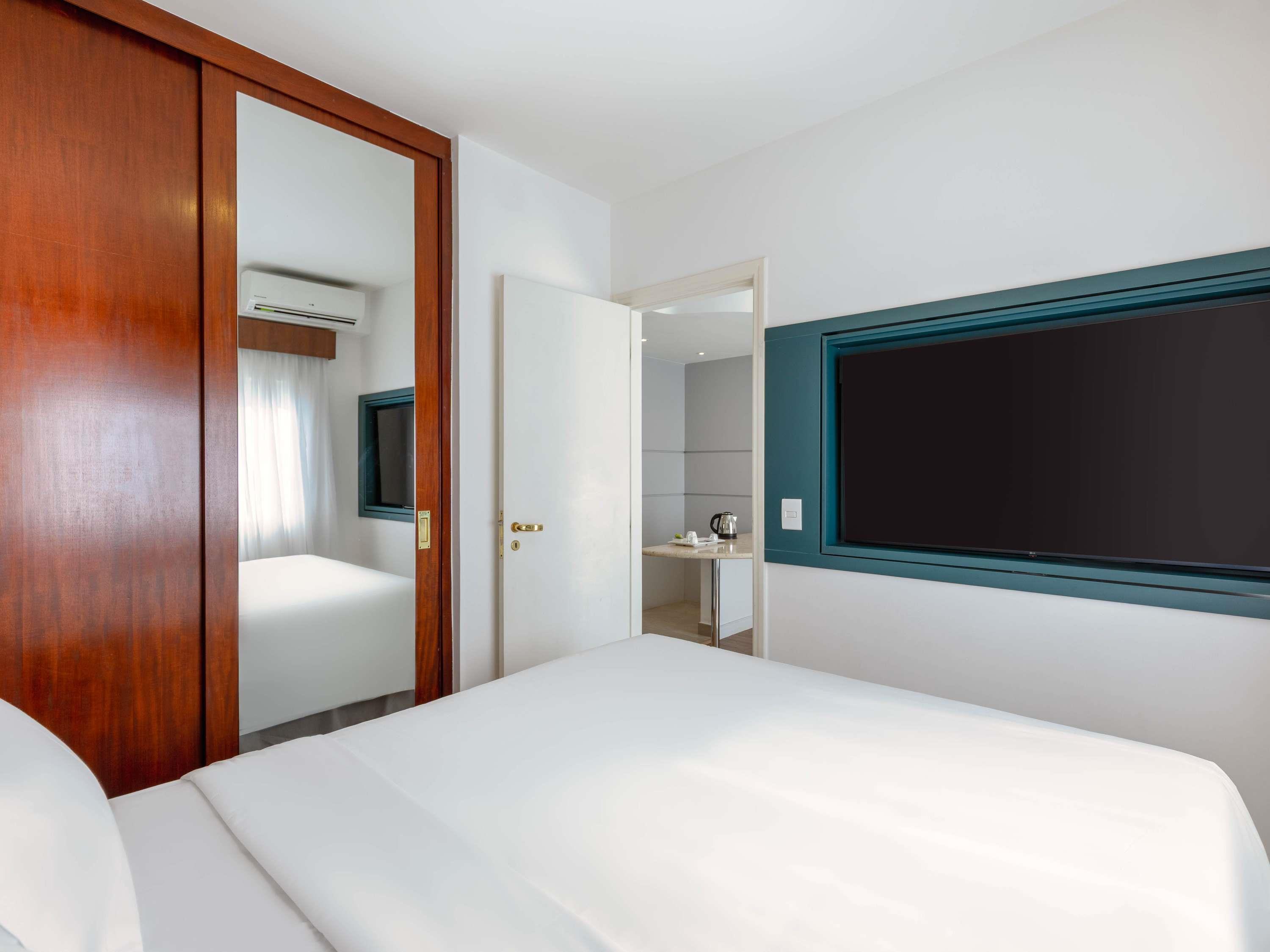 Apartment with Kitchenette