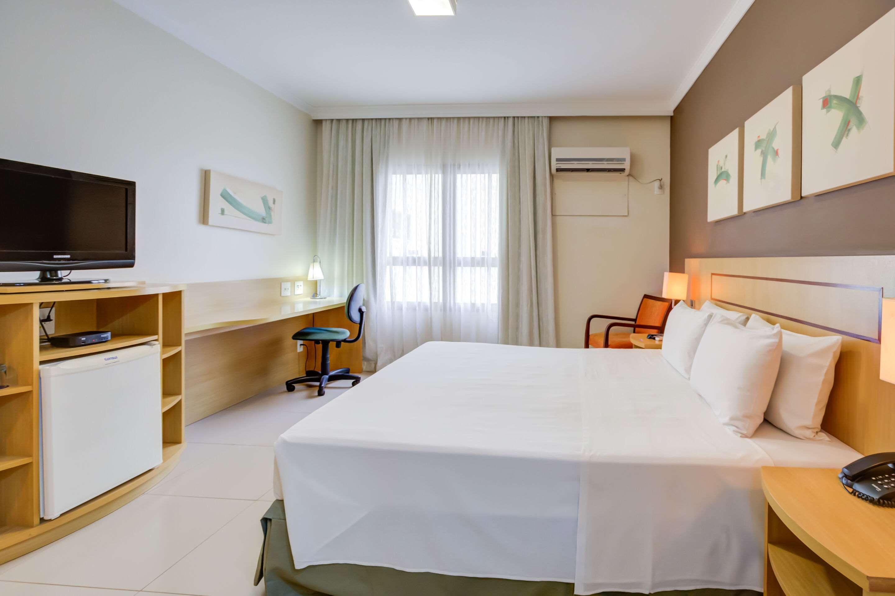 Double Queen Size Bed