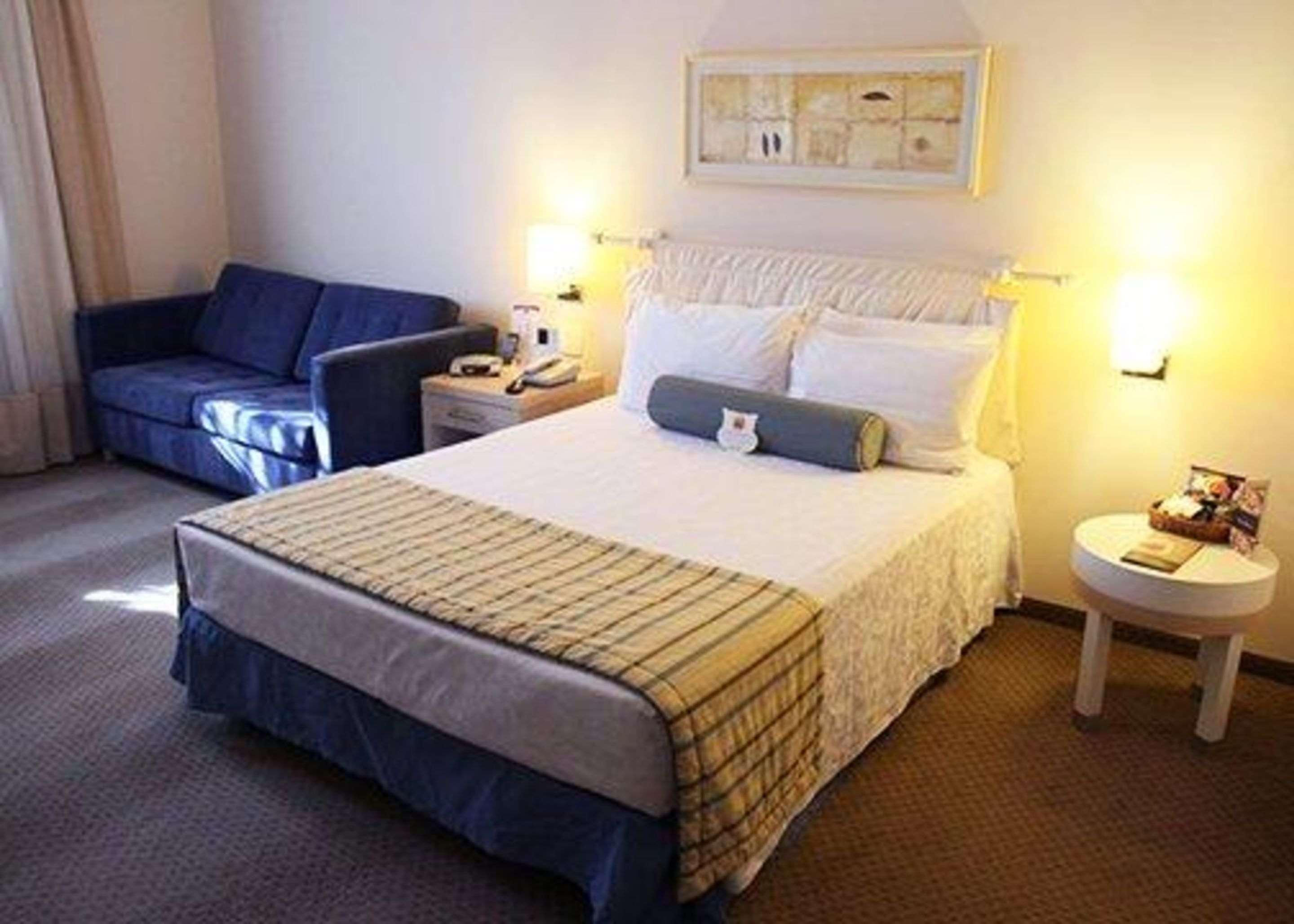 Suite Queen Size Bed