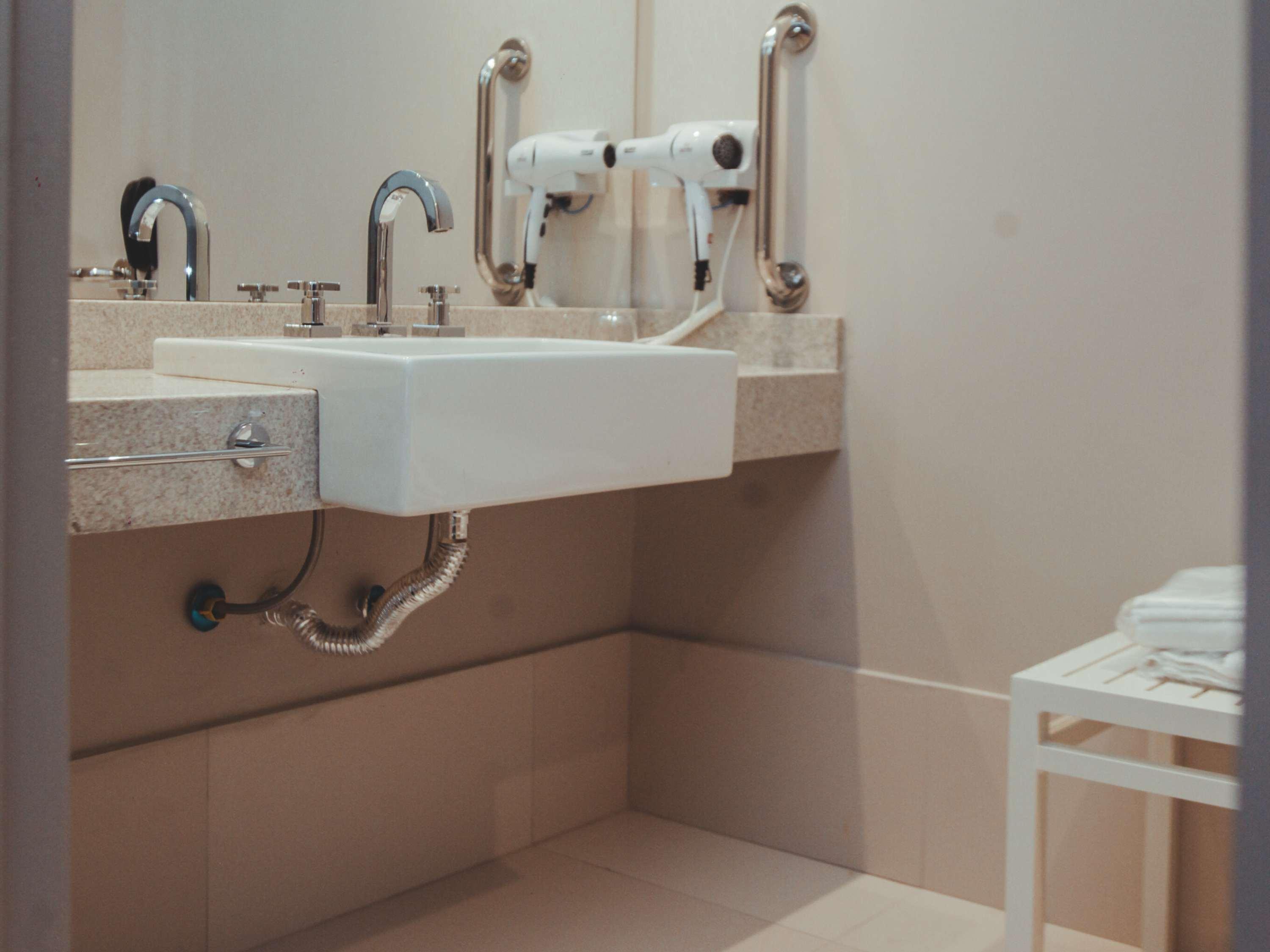 Apartment Accessible King Size Bed