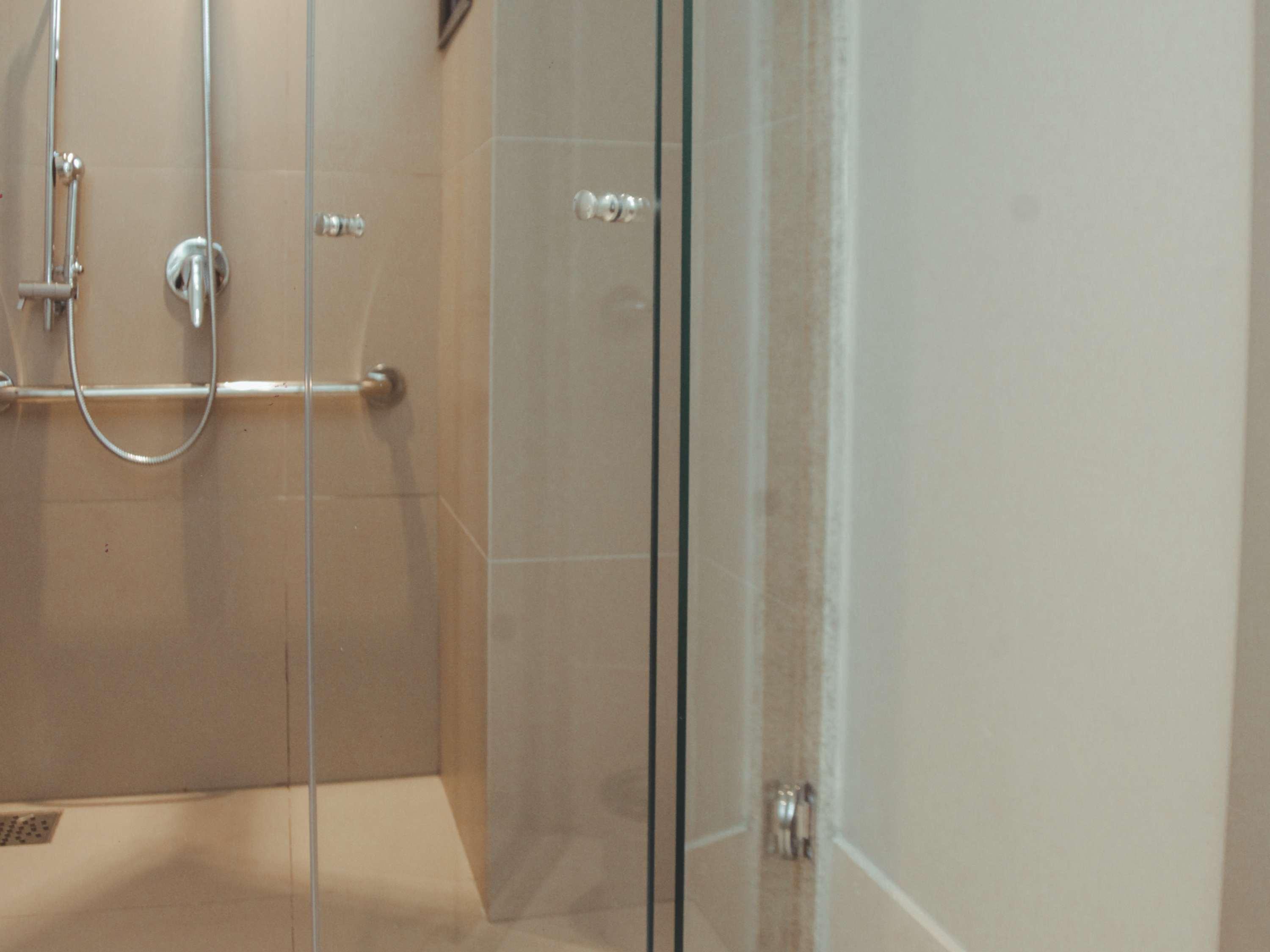 Apartment Accessible King Size Bed