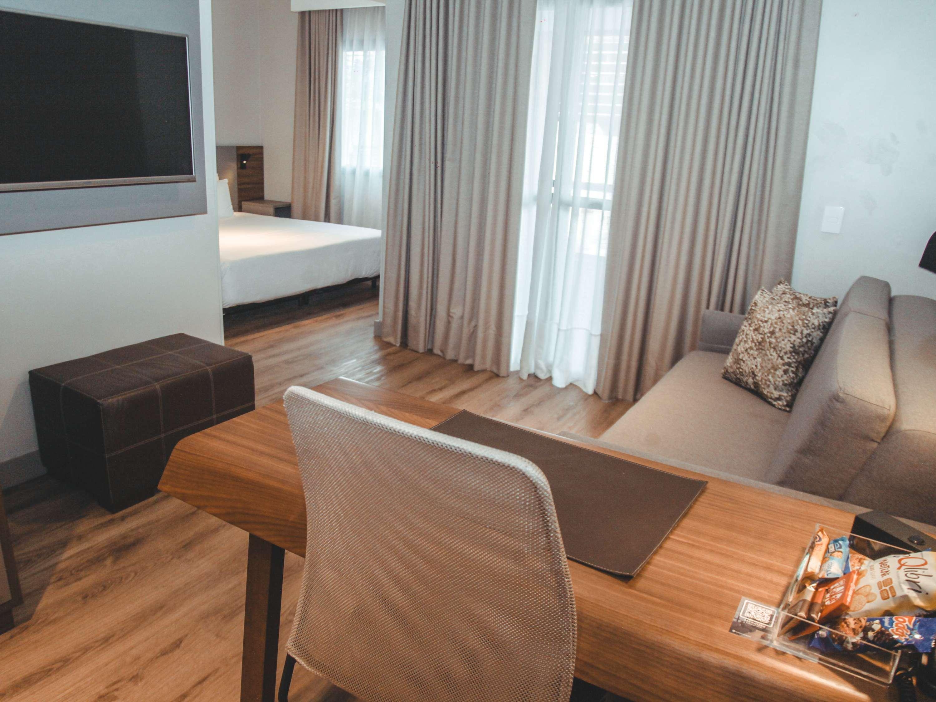 Apartment Accessible King Size Bed