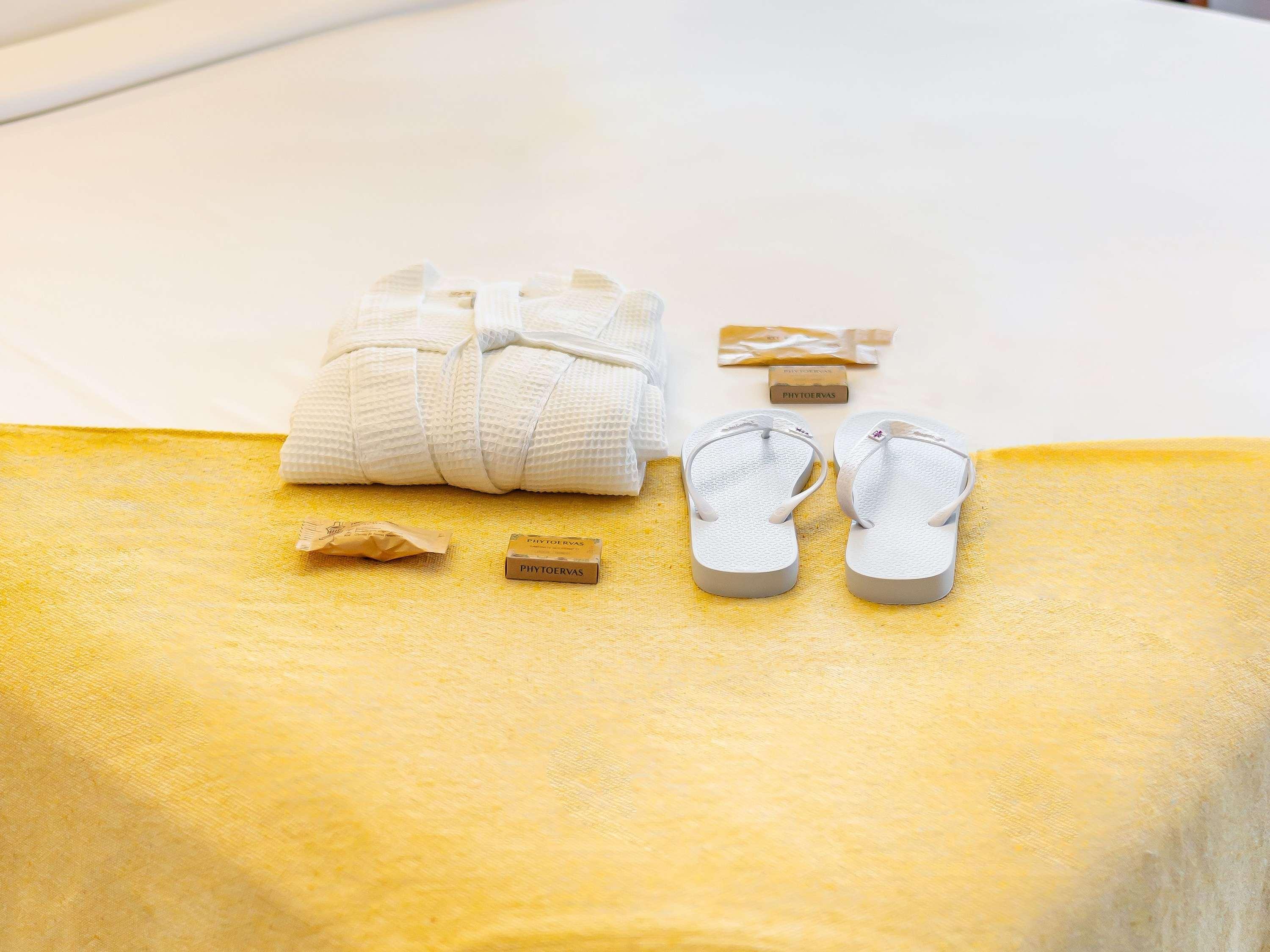 Suite Deluxe King Bed