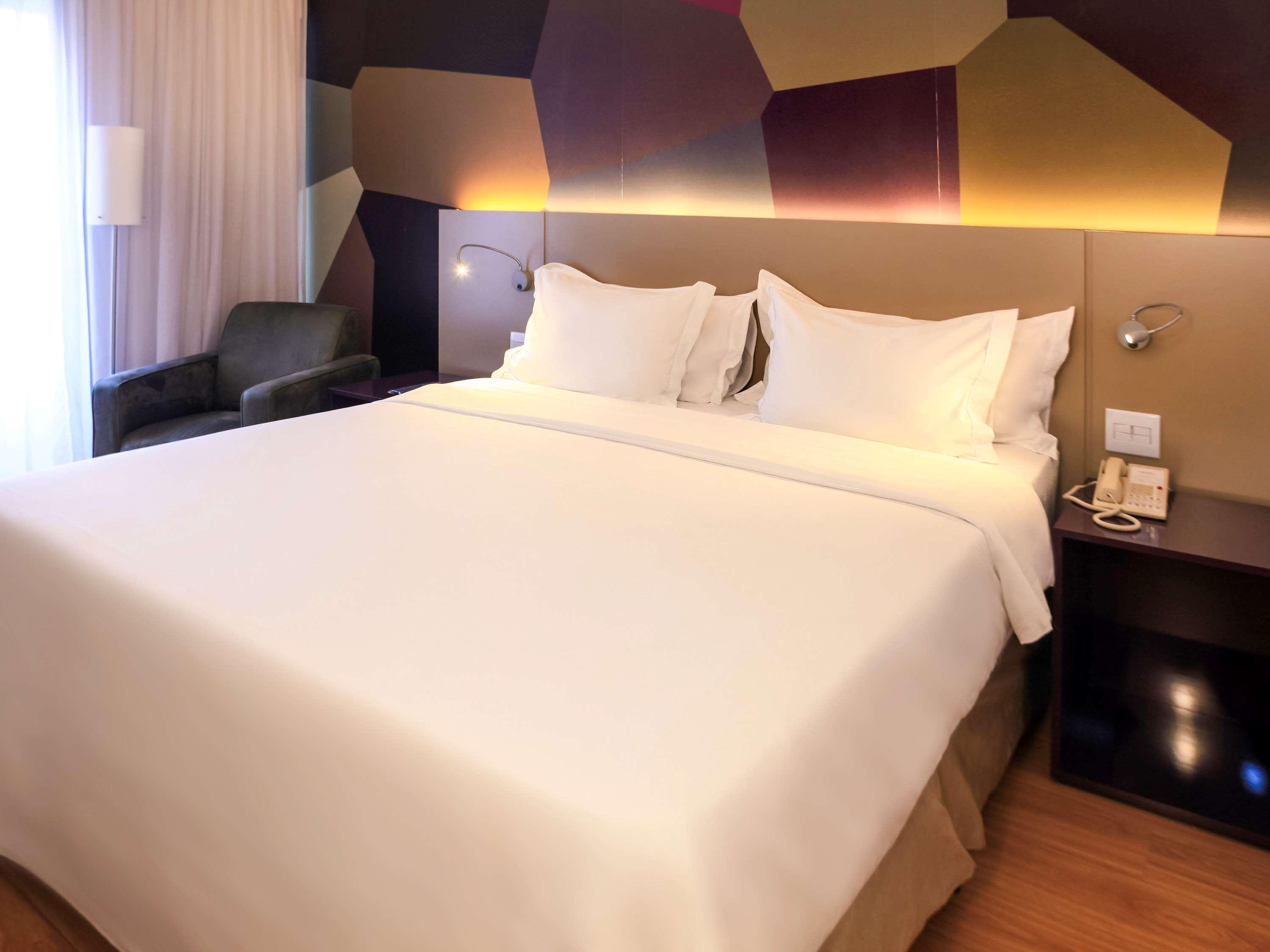 Apartment King Size Bed