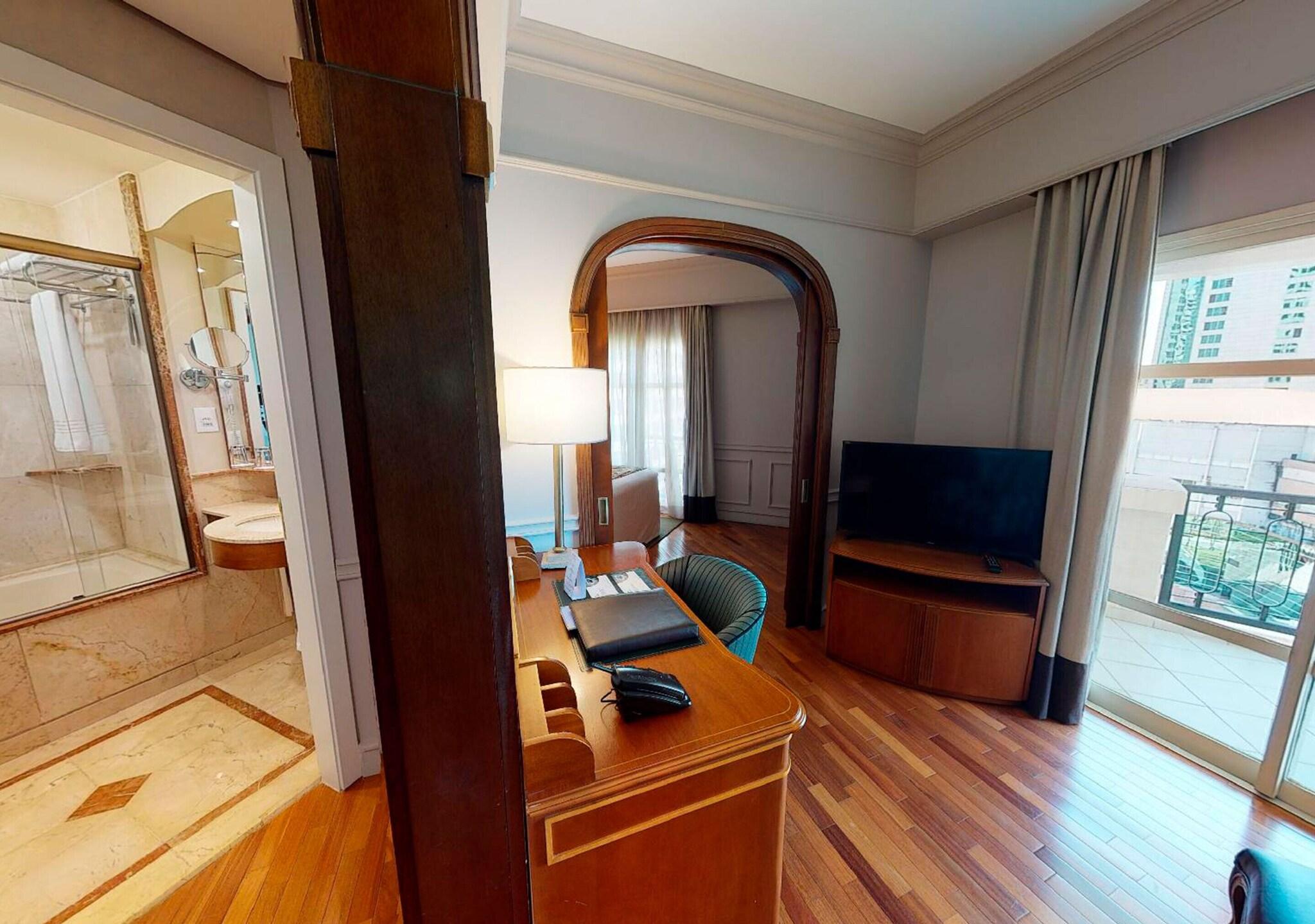 Suite Premium King Bed