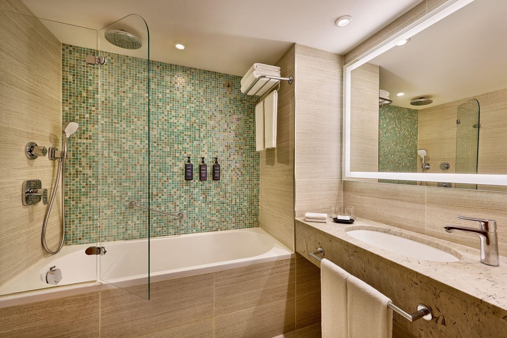 Suite Classic with Views