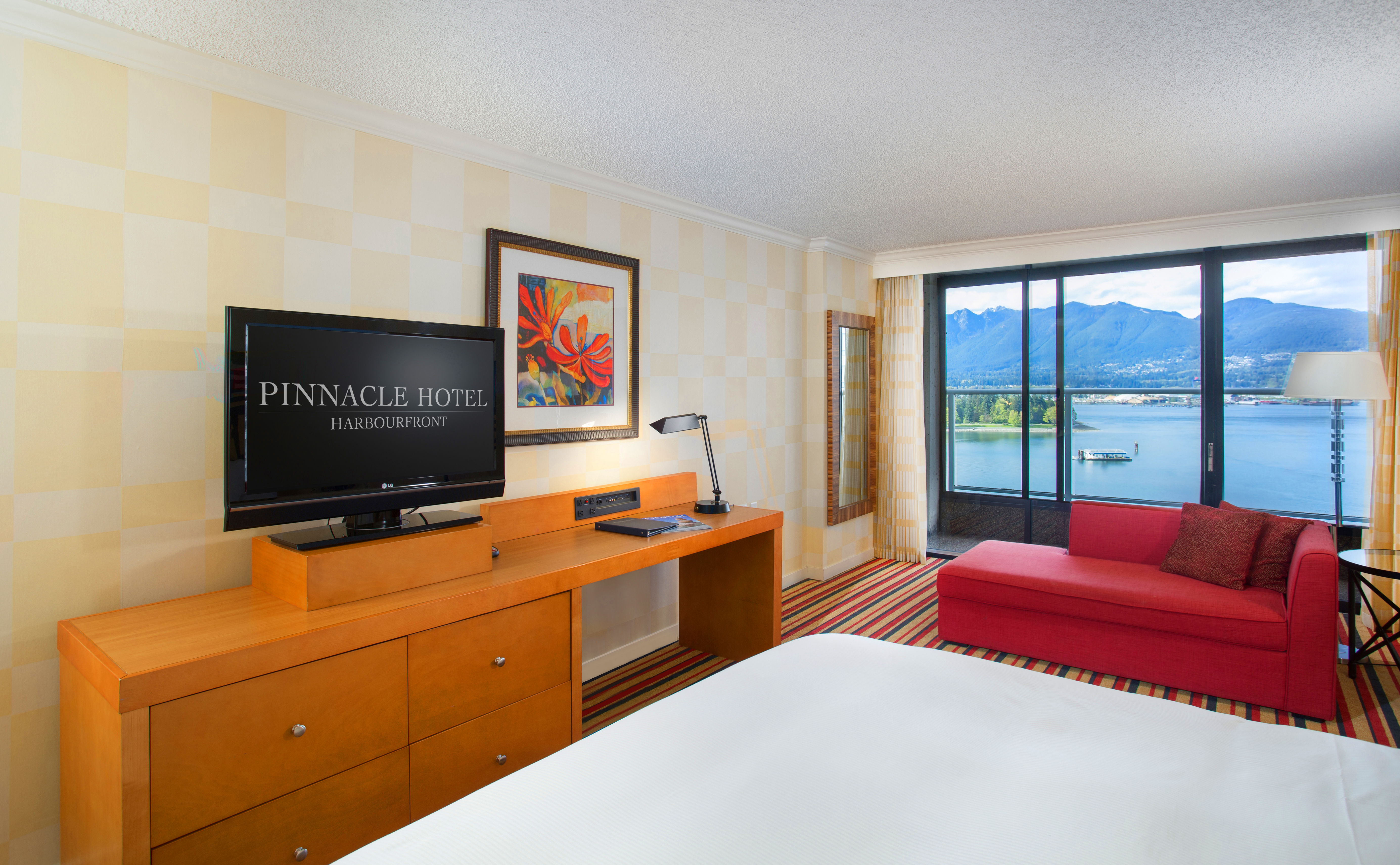 Room King Size Bed