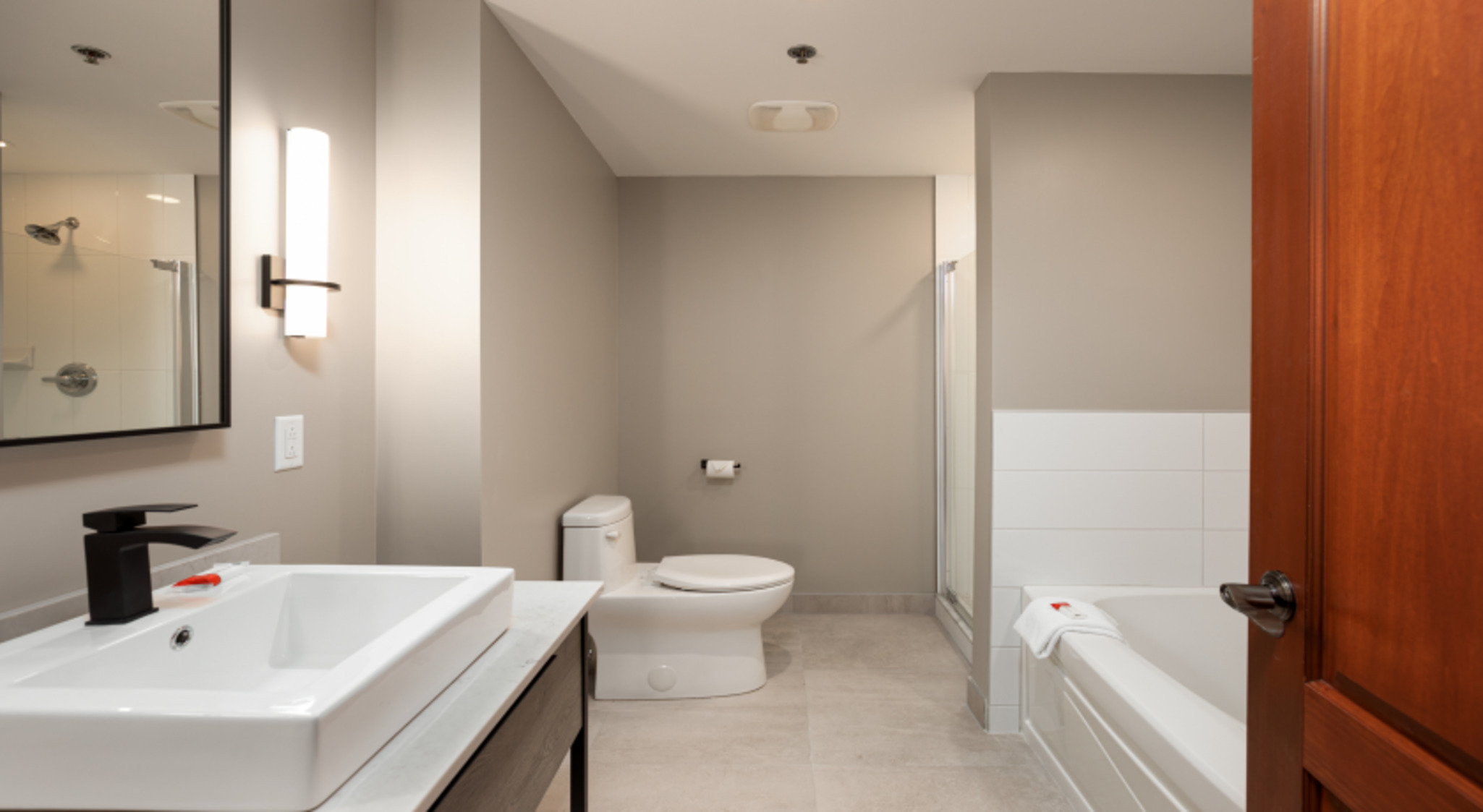 Suite Three Bedrooms