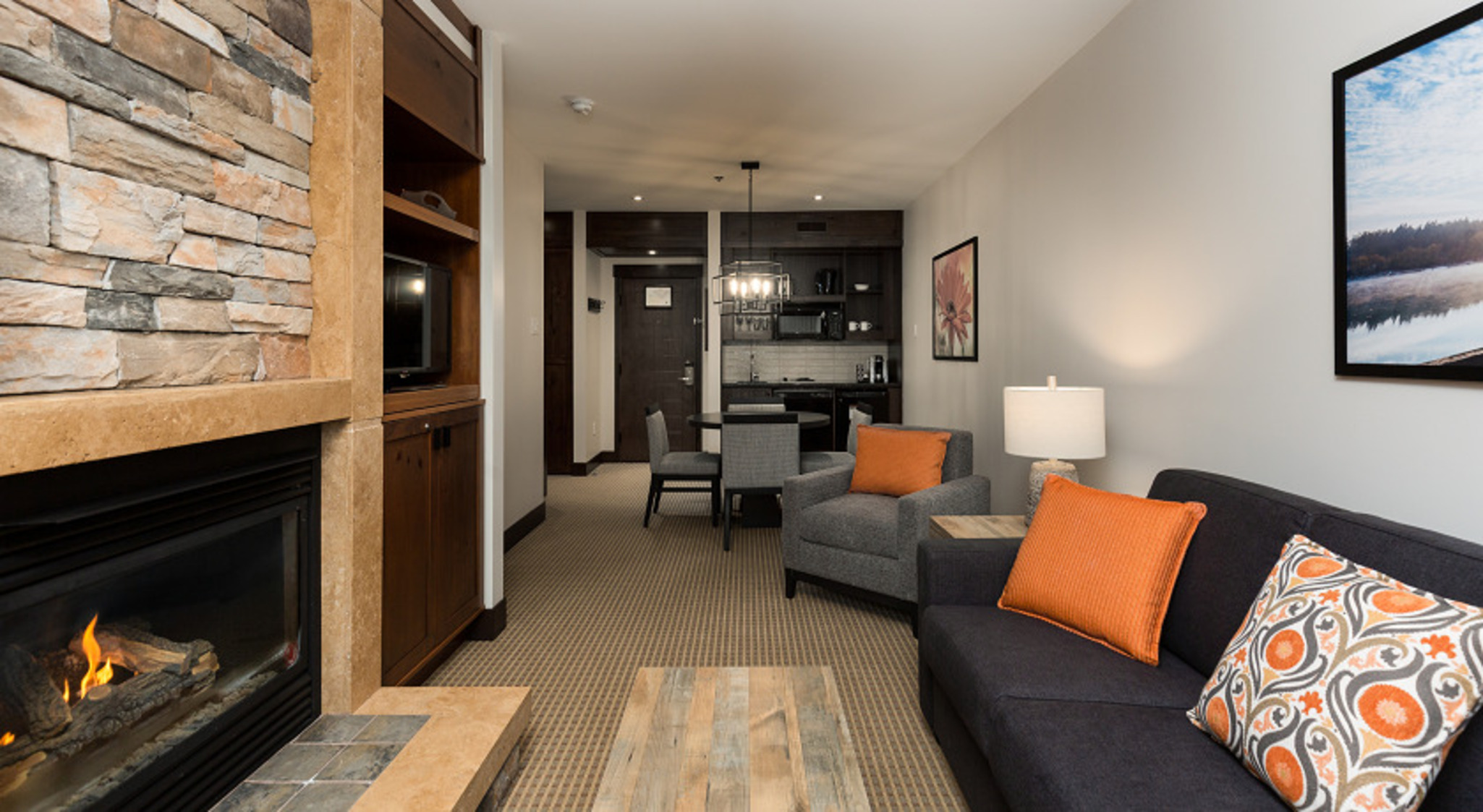 Double Two Queen Beds One Bedroom