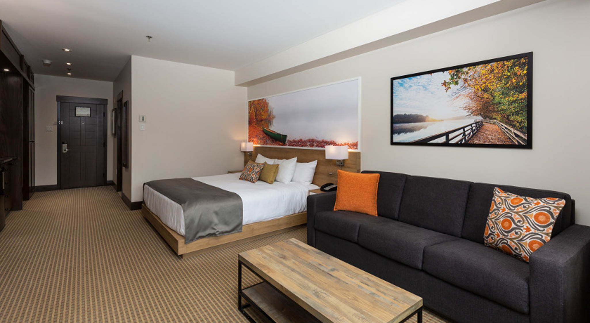 Double Deluxe King Bed