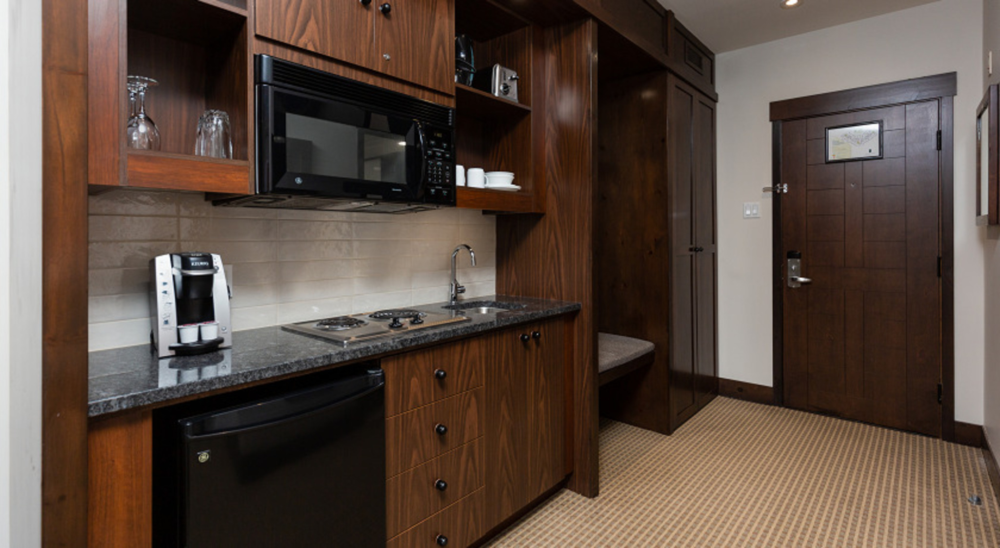 Double Deluxe King Bed