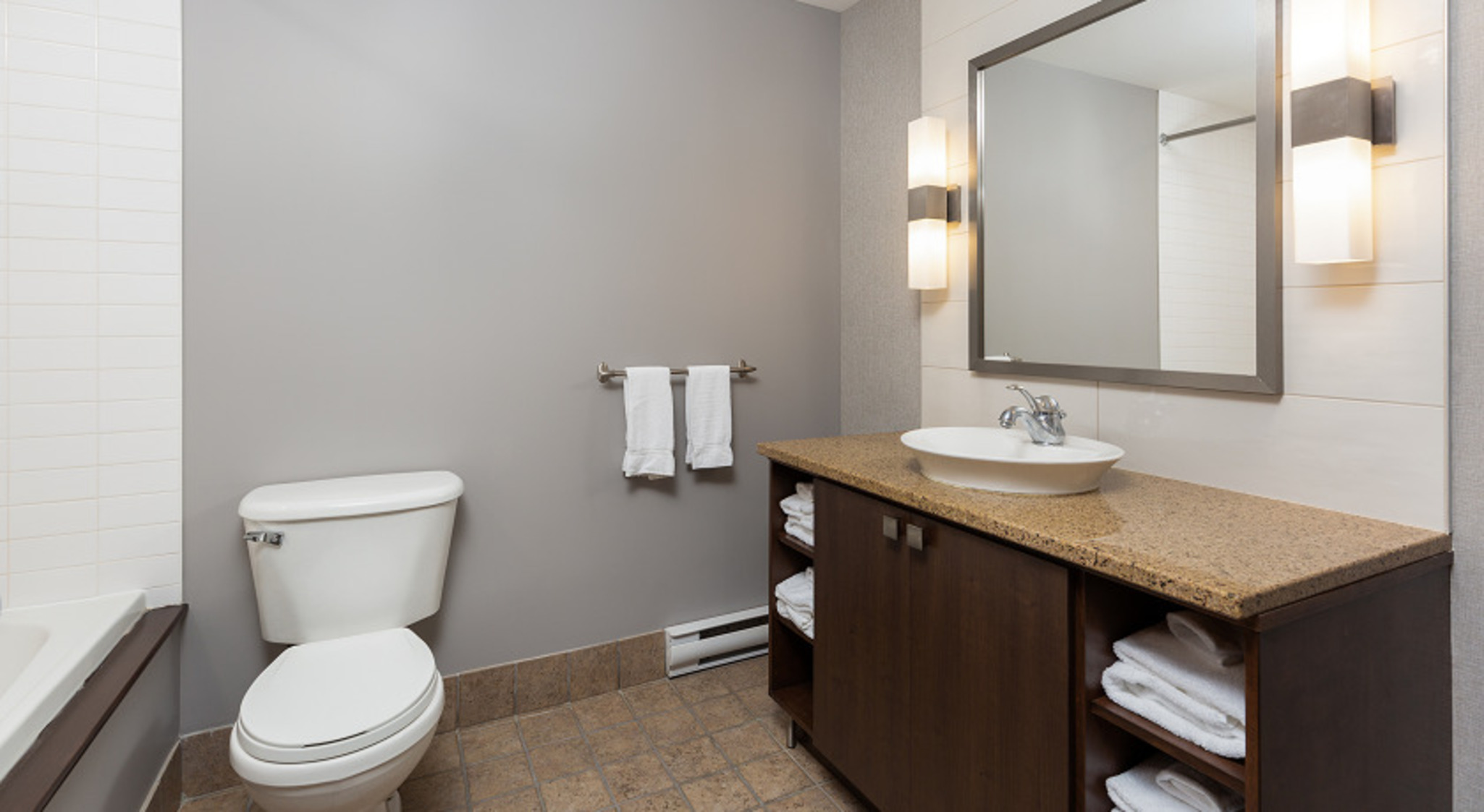 Double Deluxe King Bed