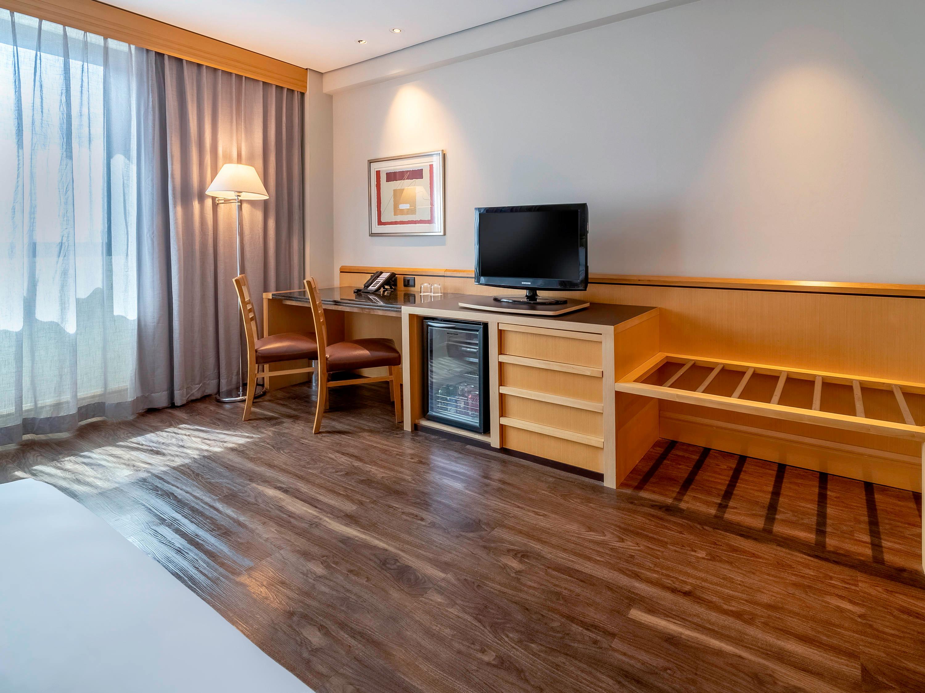 Junior Suite King Size Bed