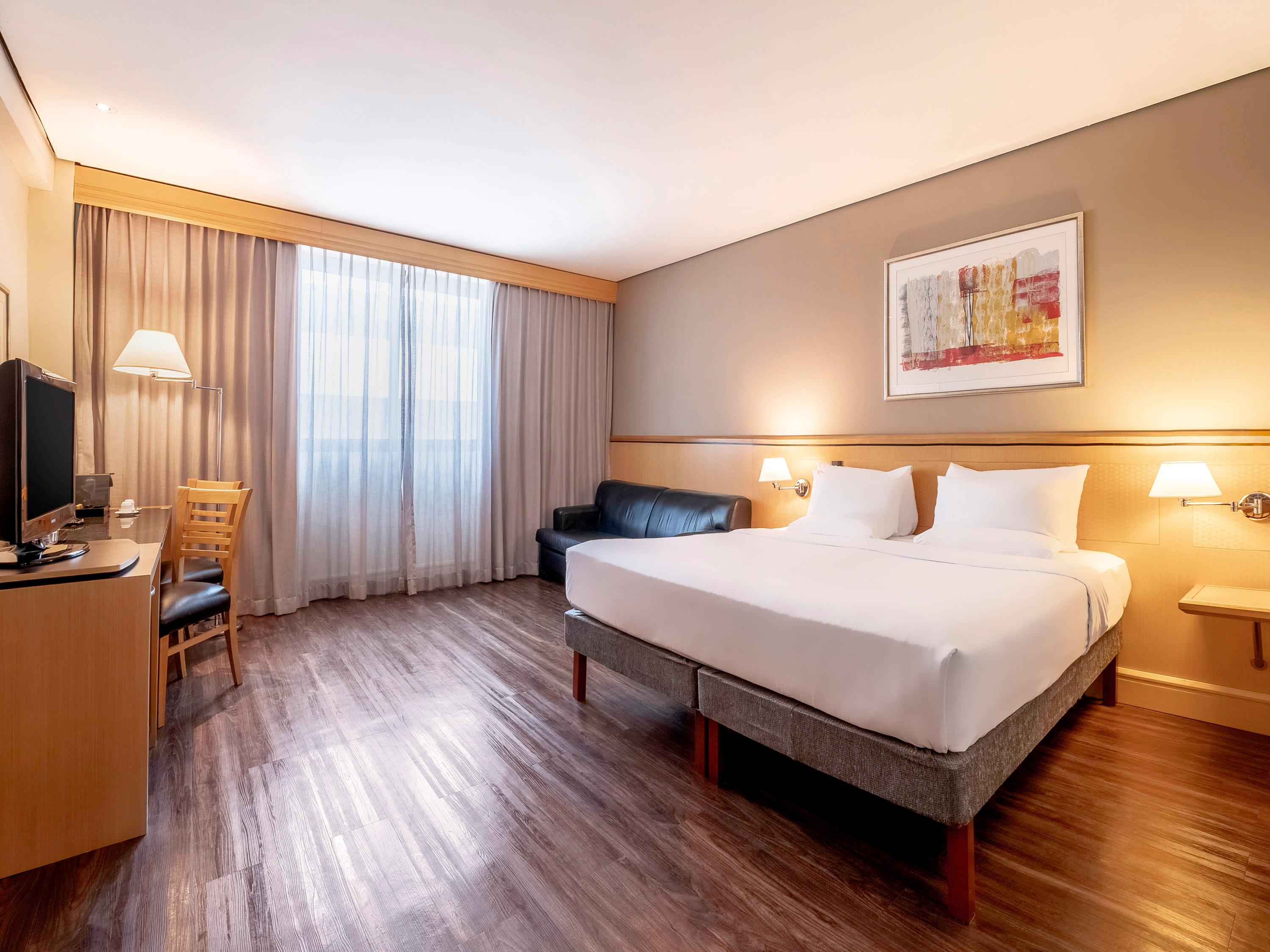 Junior Suite King Size Bed