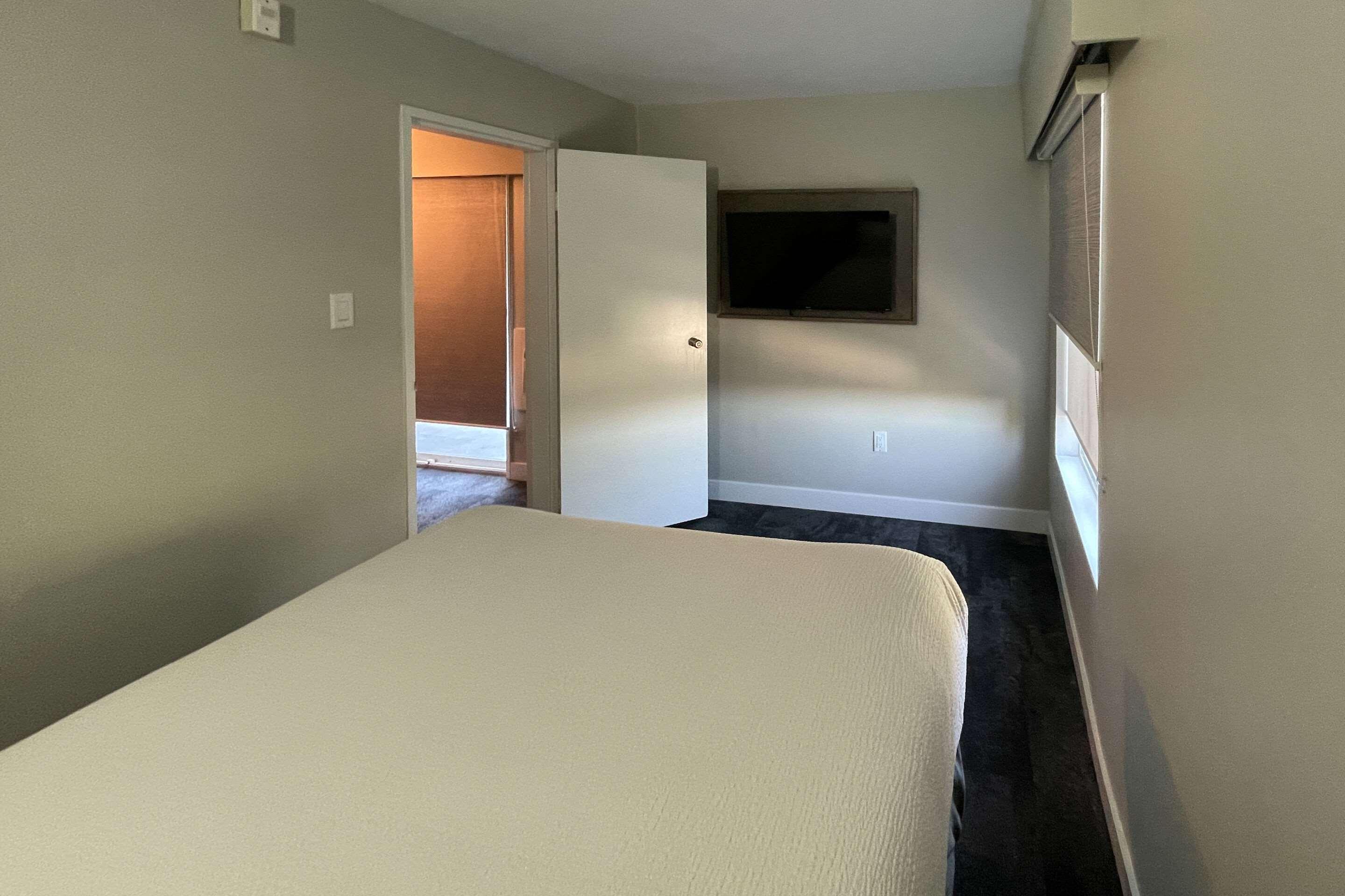 Double Queen Size Bed