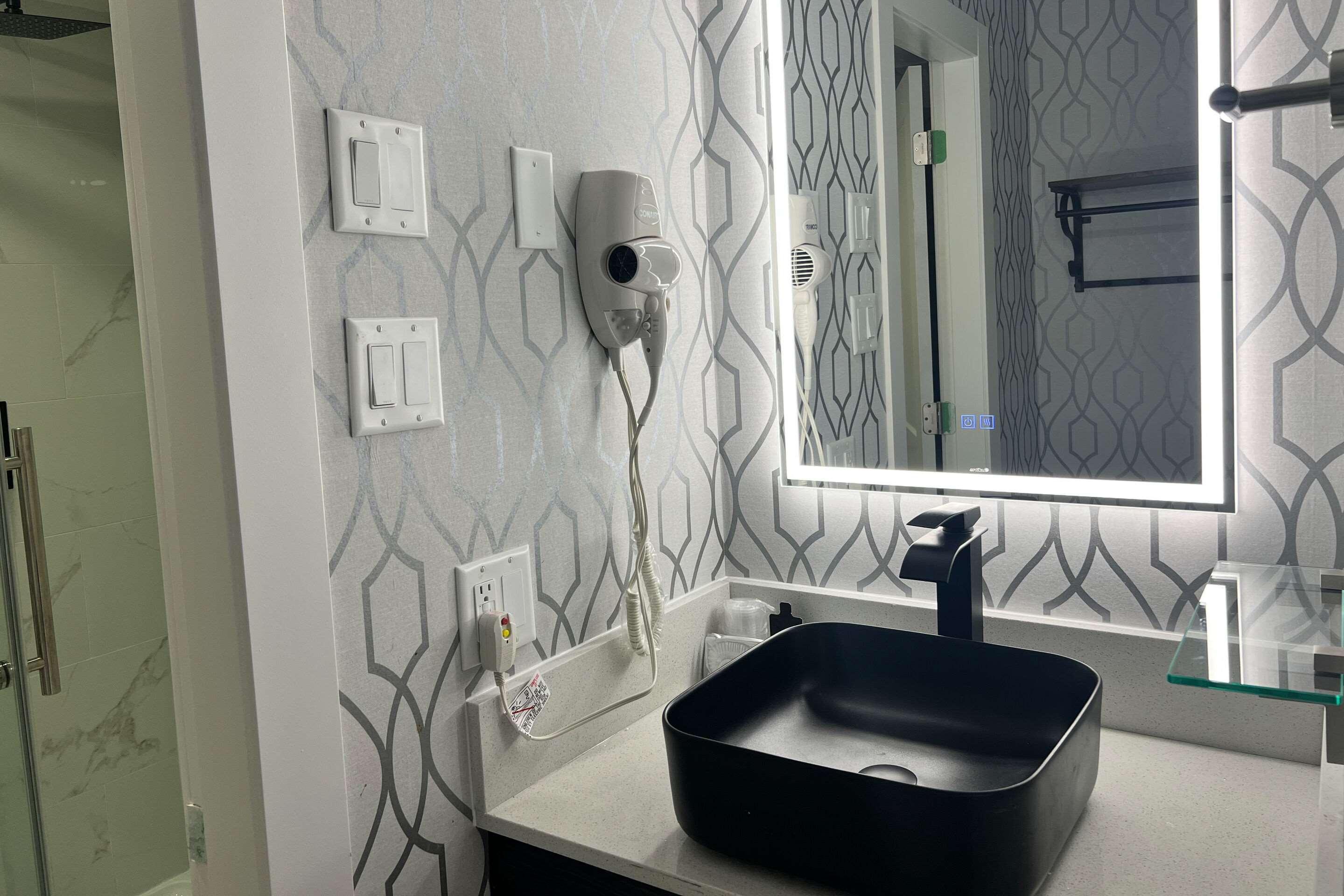 Double Queen Size Bed