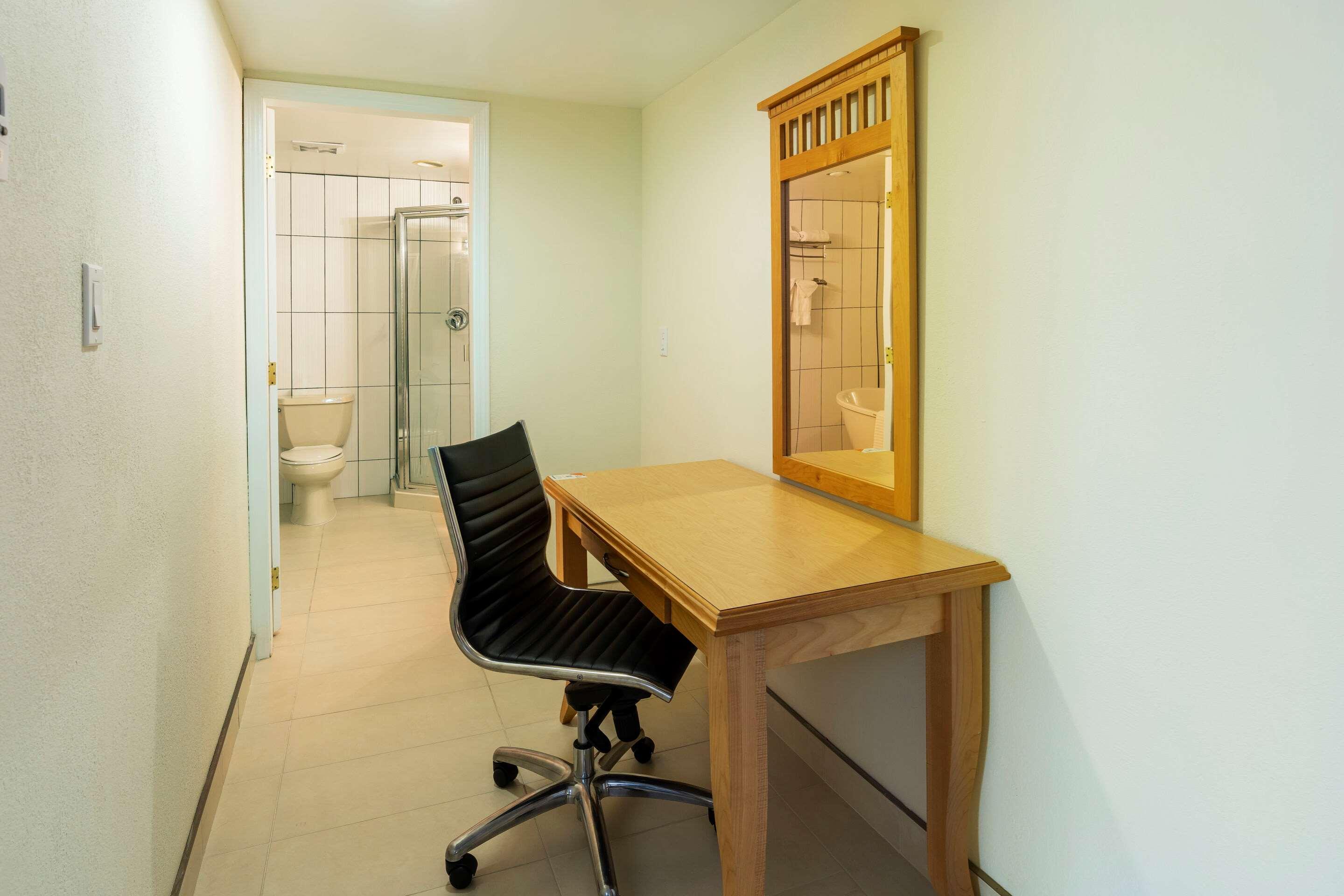 Double King Bed Non Smoking