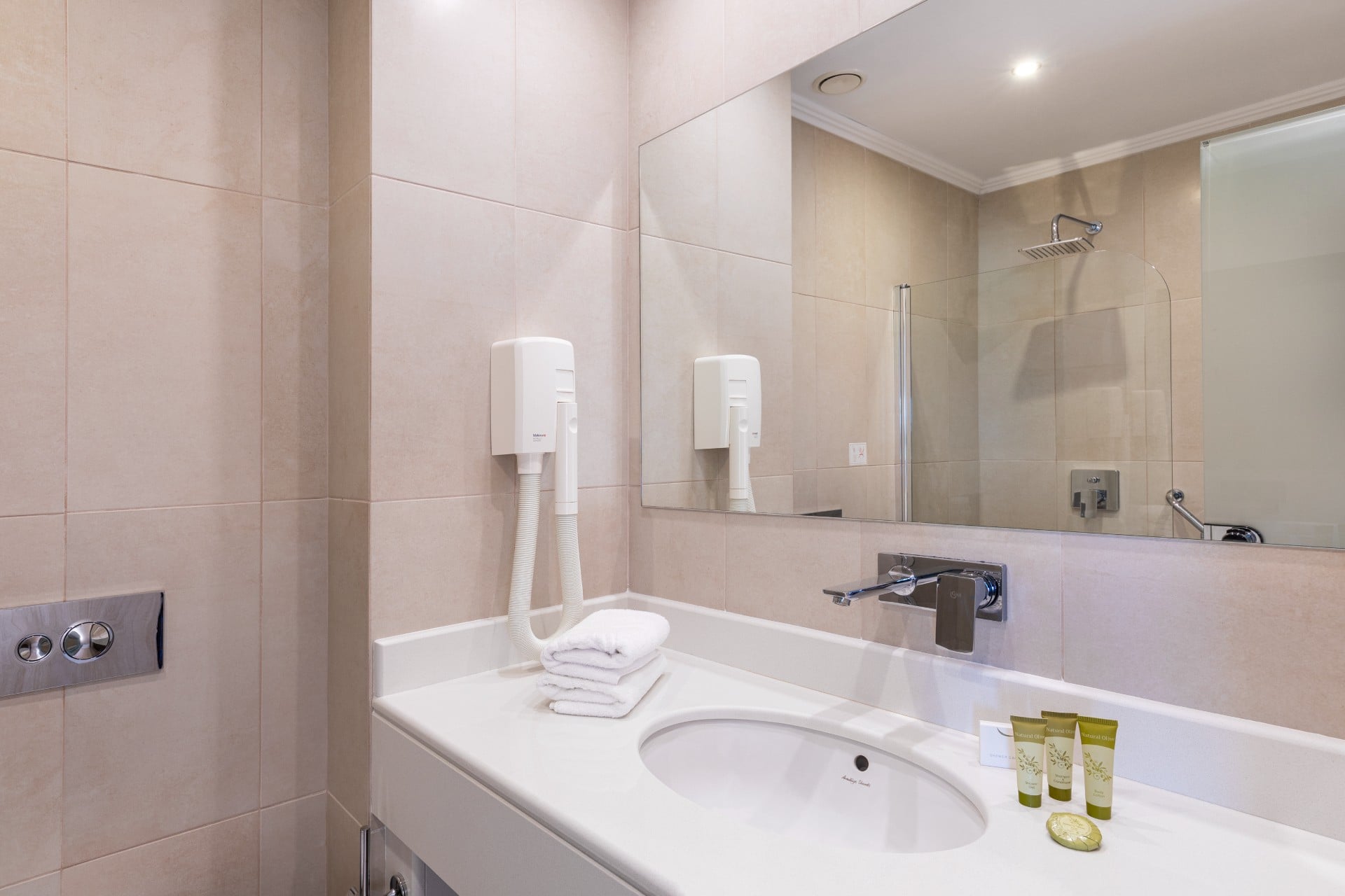 Double or Twin Superior Sea View