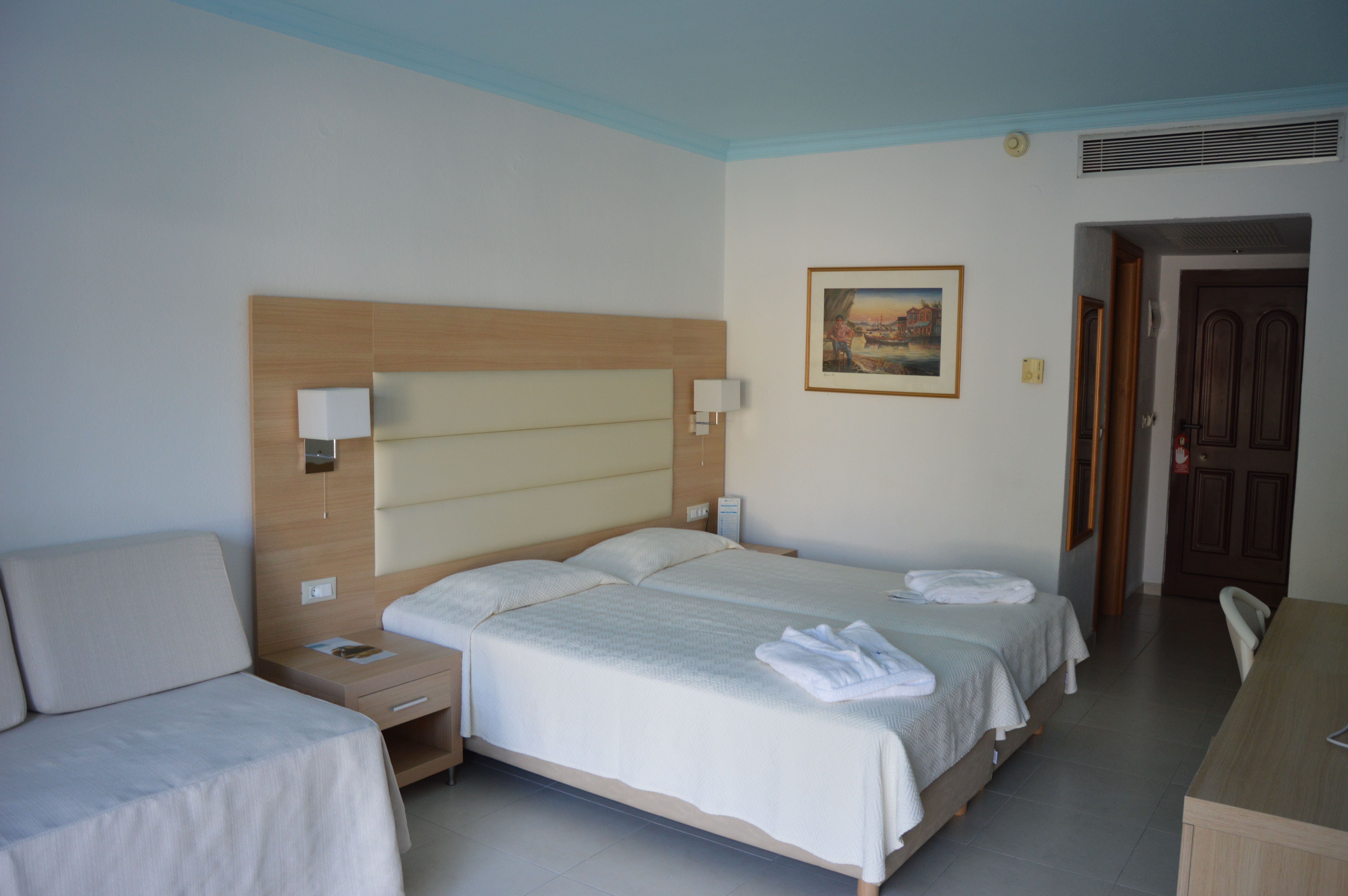 Bungalow Garden View