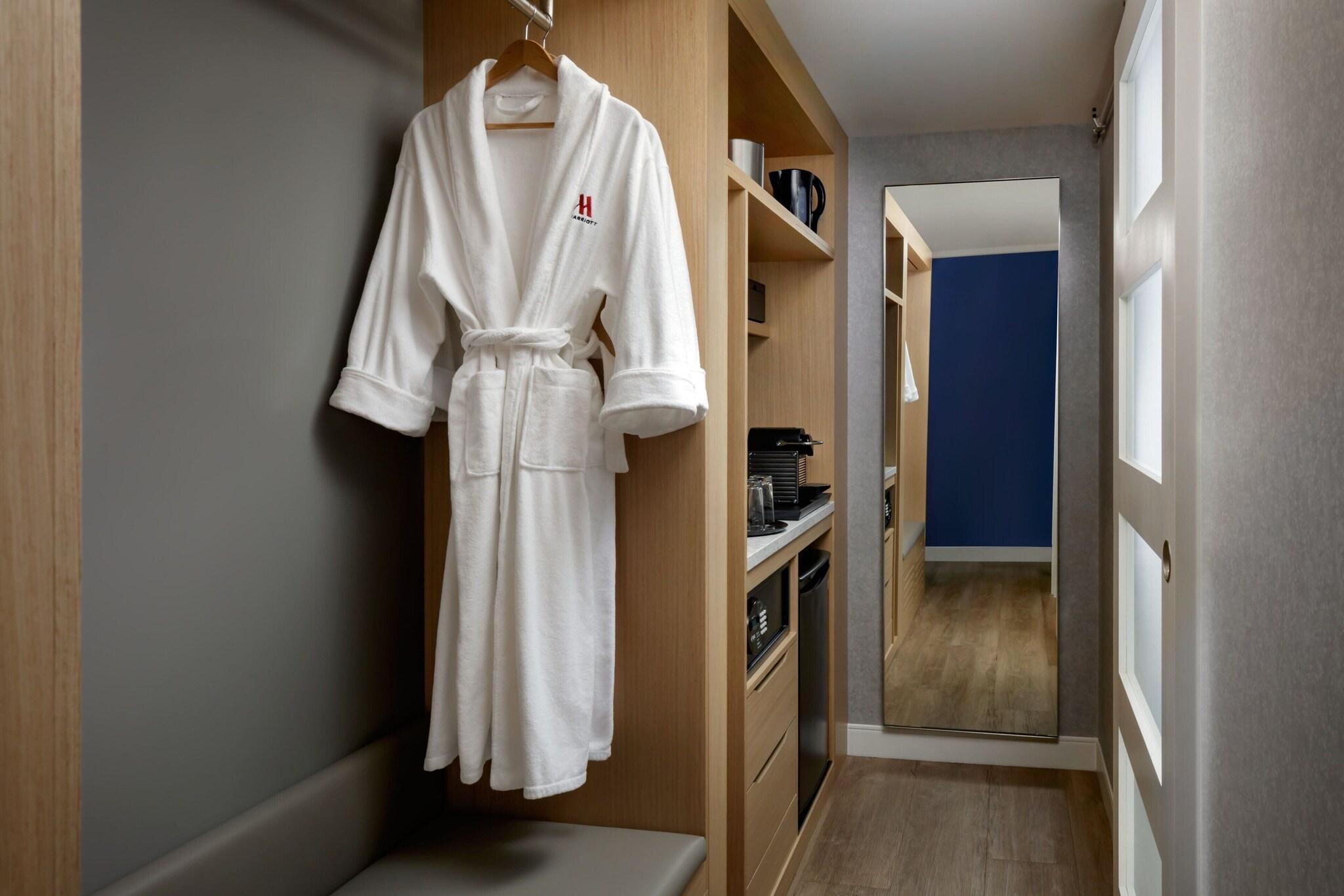 Double City View King Bed