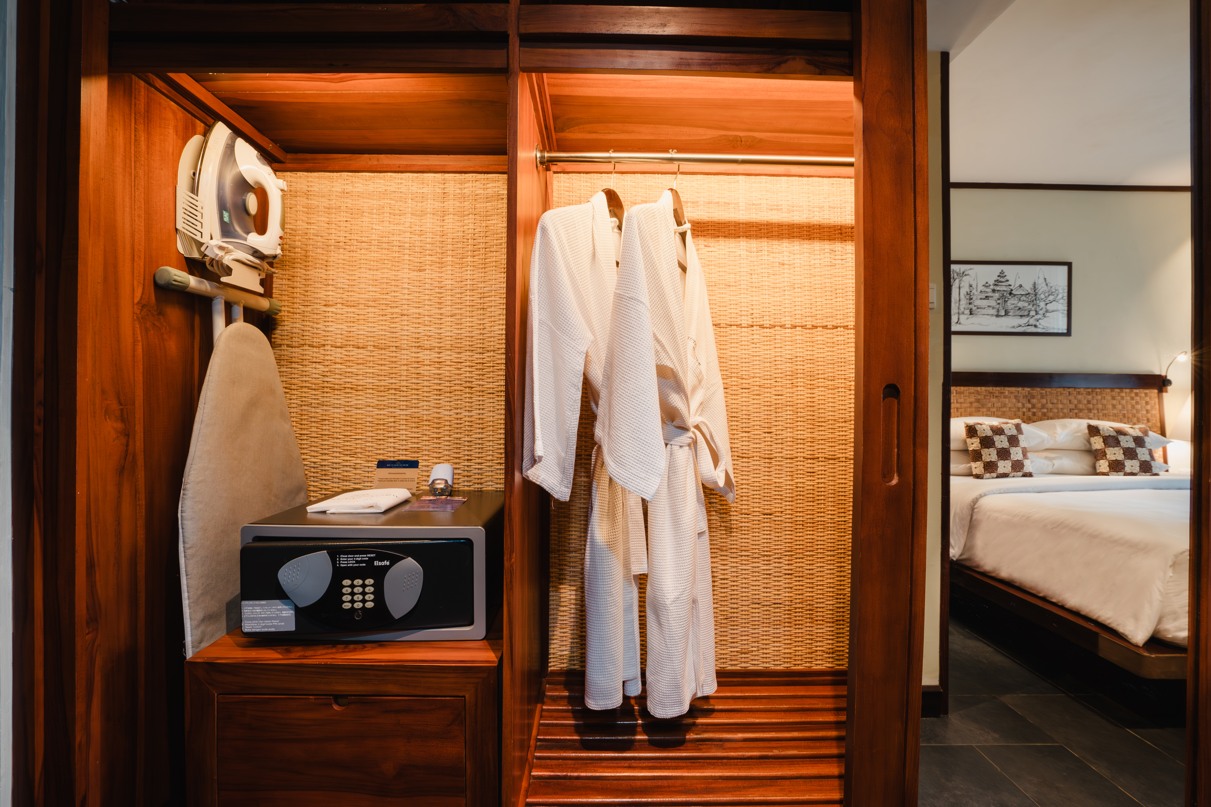 Double or Twin Deluxe