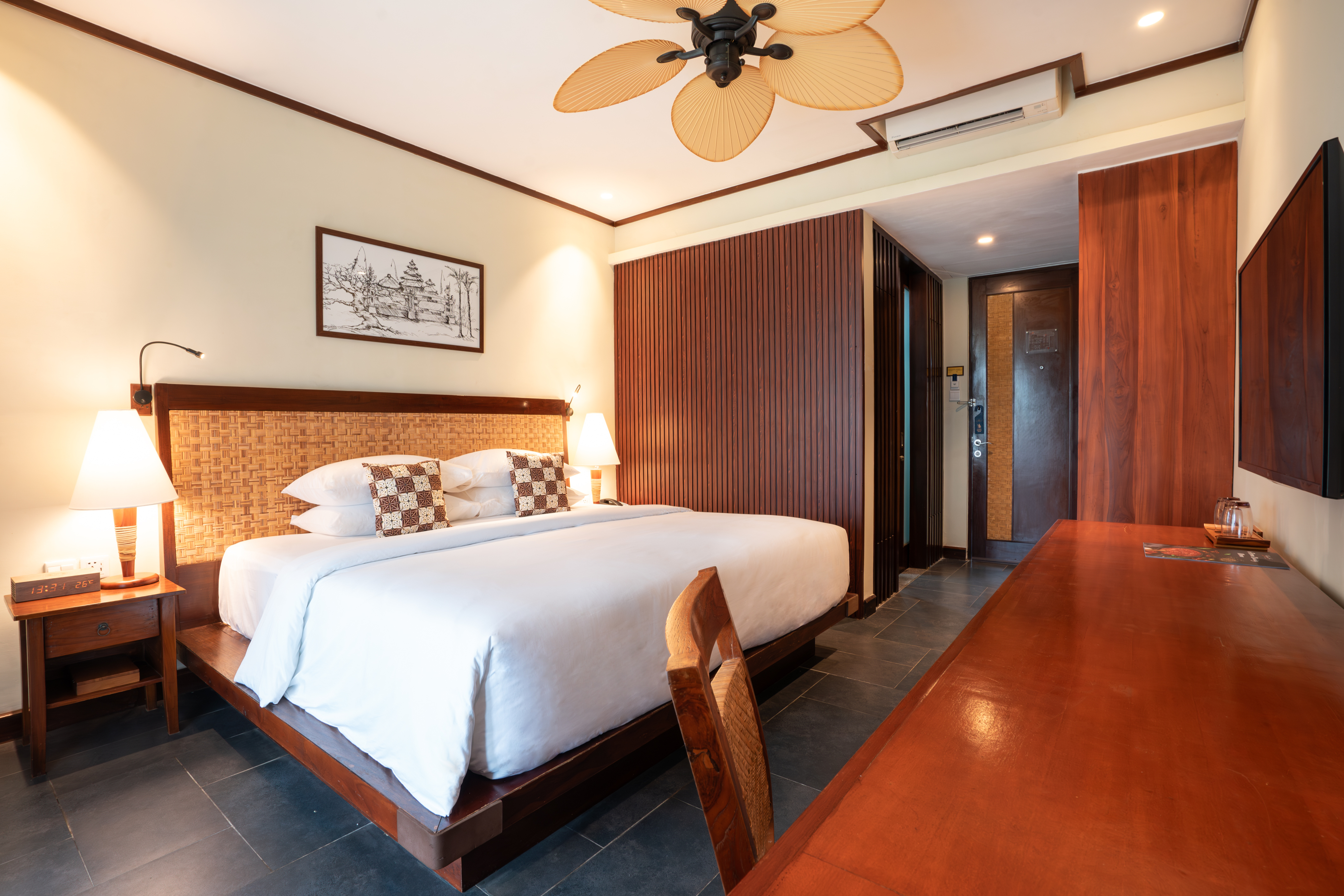 Double or Twin Deluxe