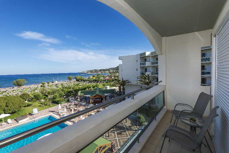 Double or Twin Side Sea View