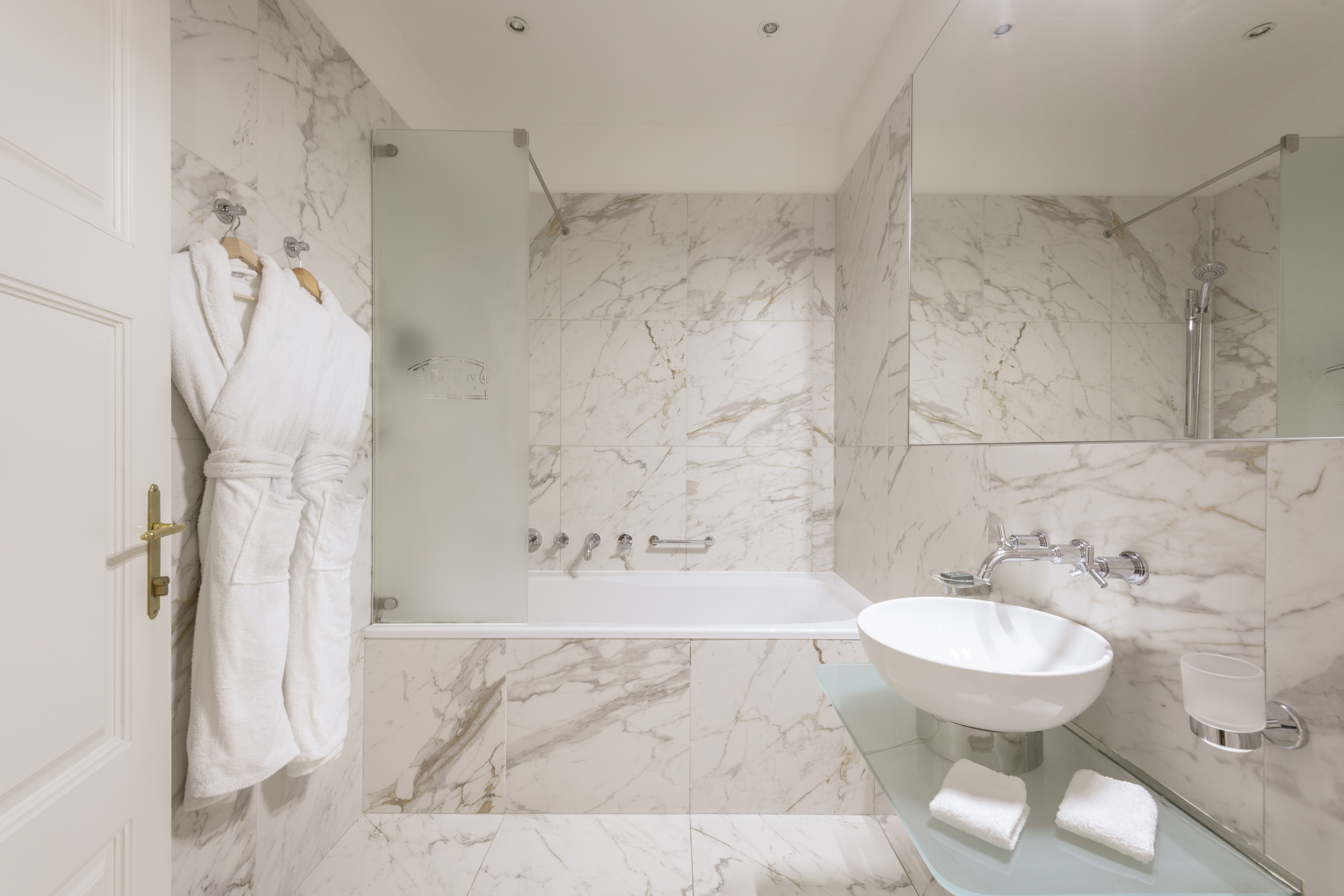 Double Executive King Bed