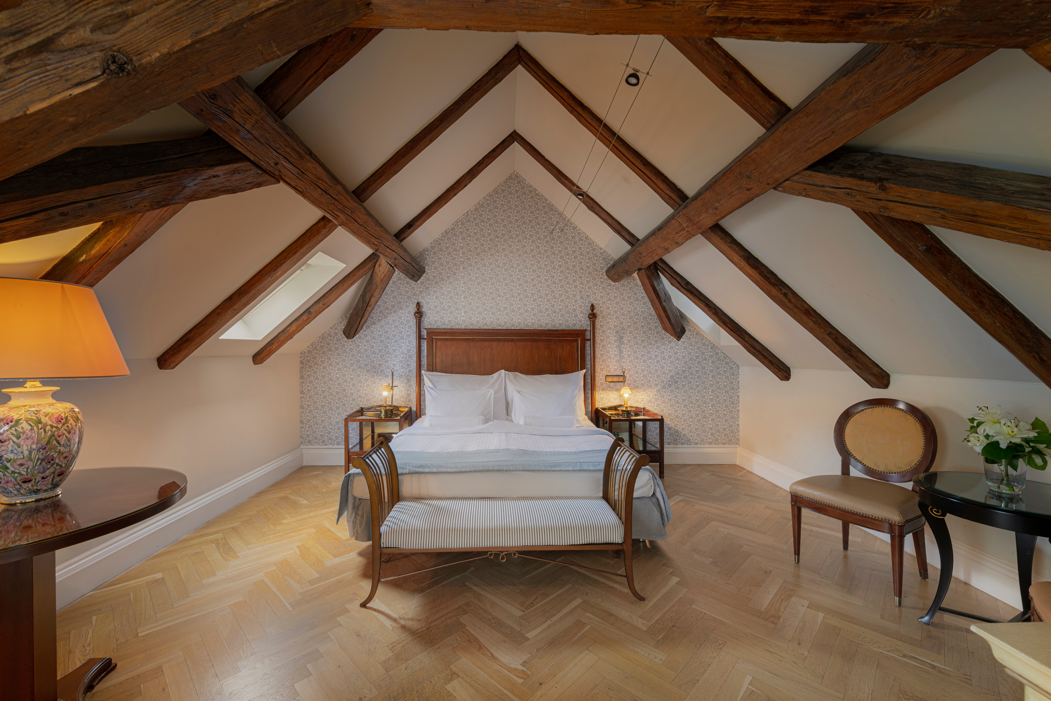 Double Classic King Bed