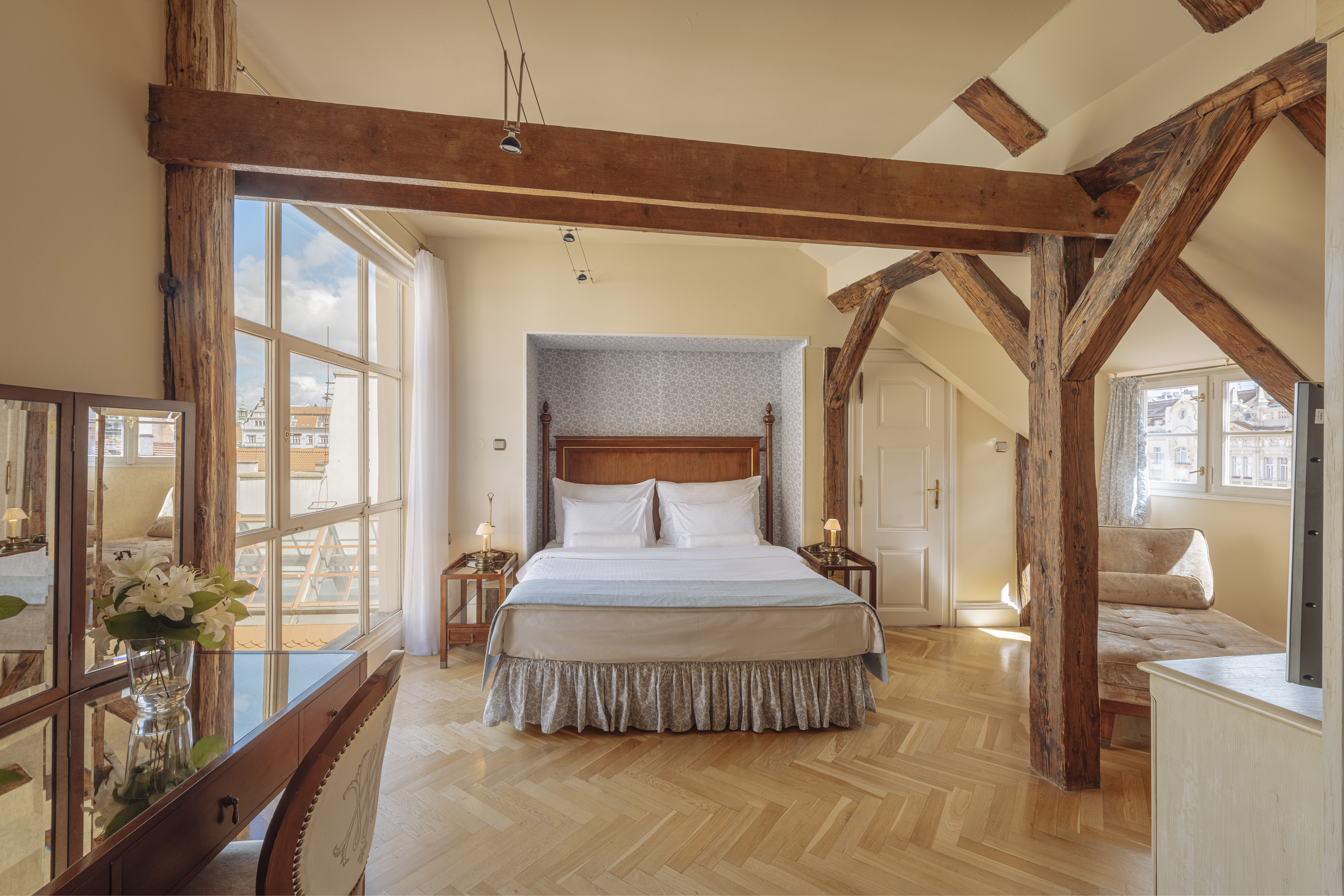 Double Executive King Bed