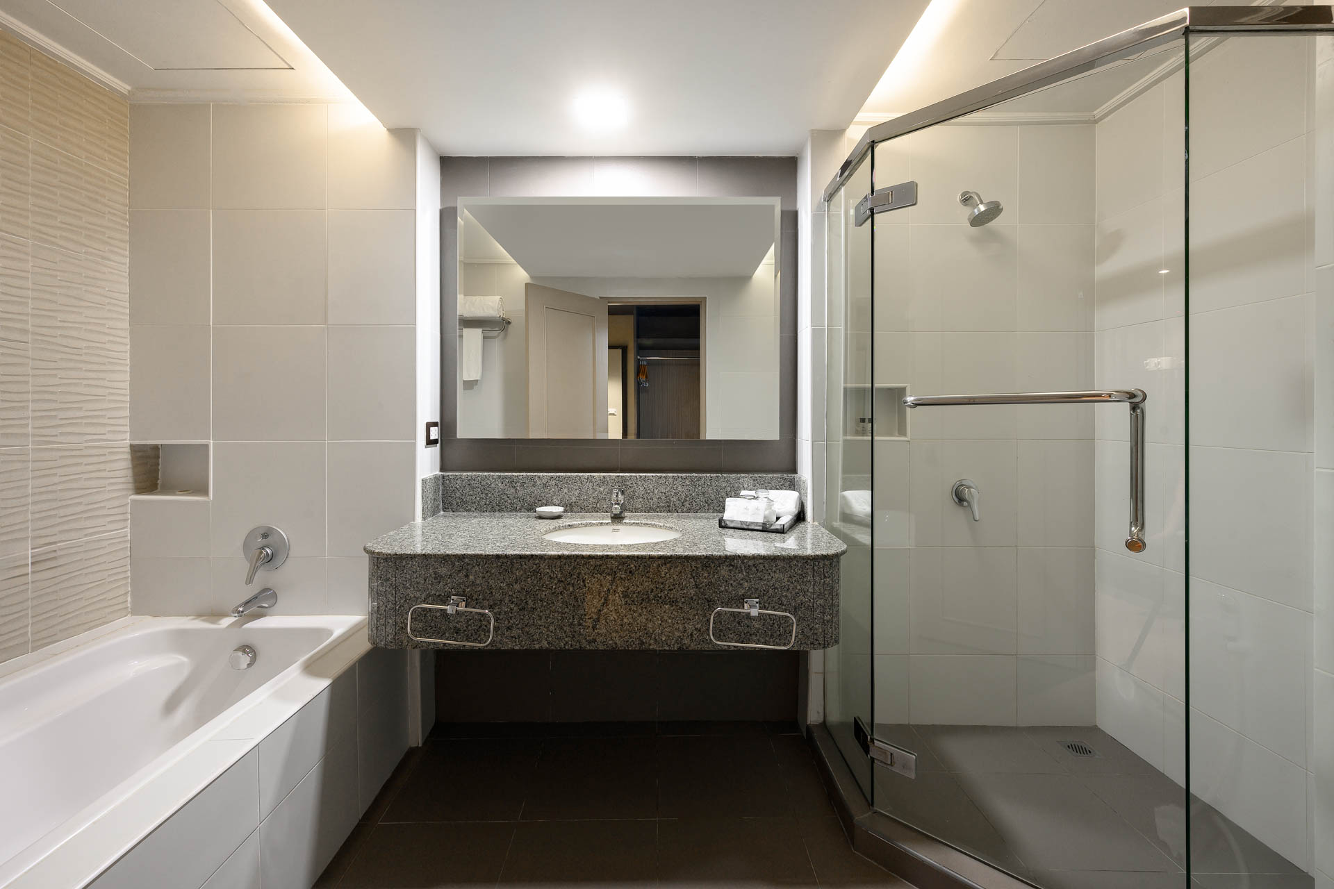 Double or Twin Deluxe Pool View