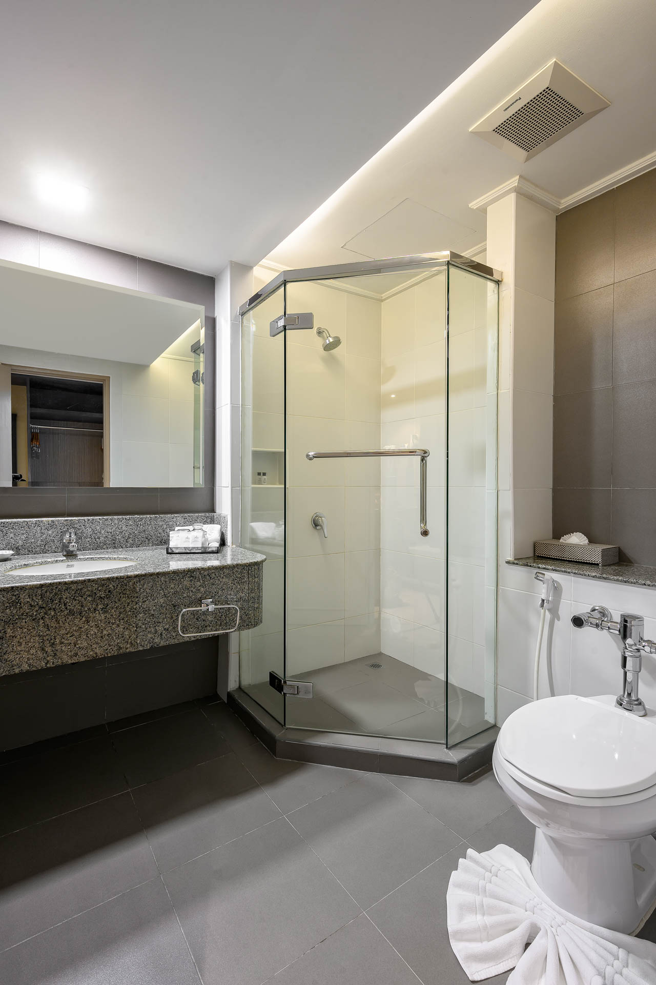 Room with Balcony with Views