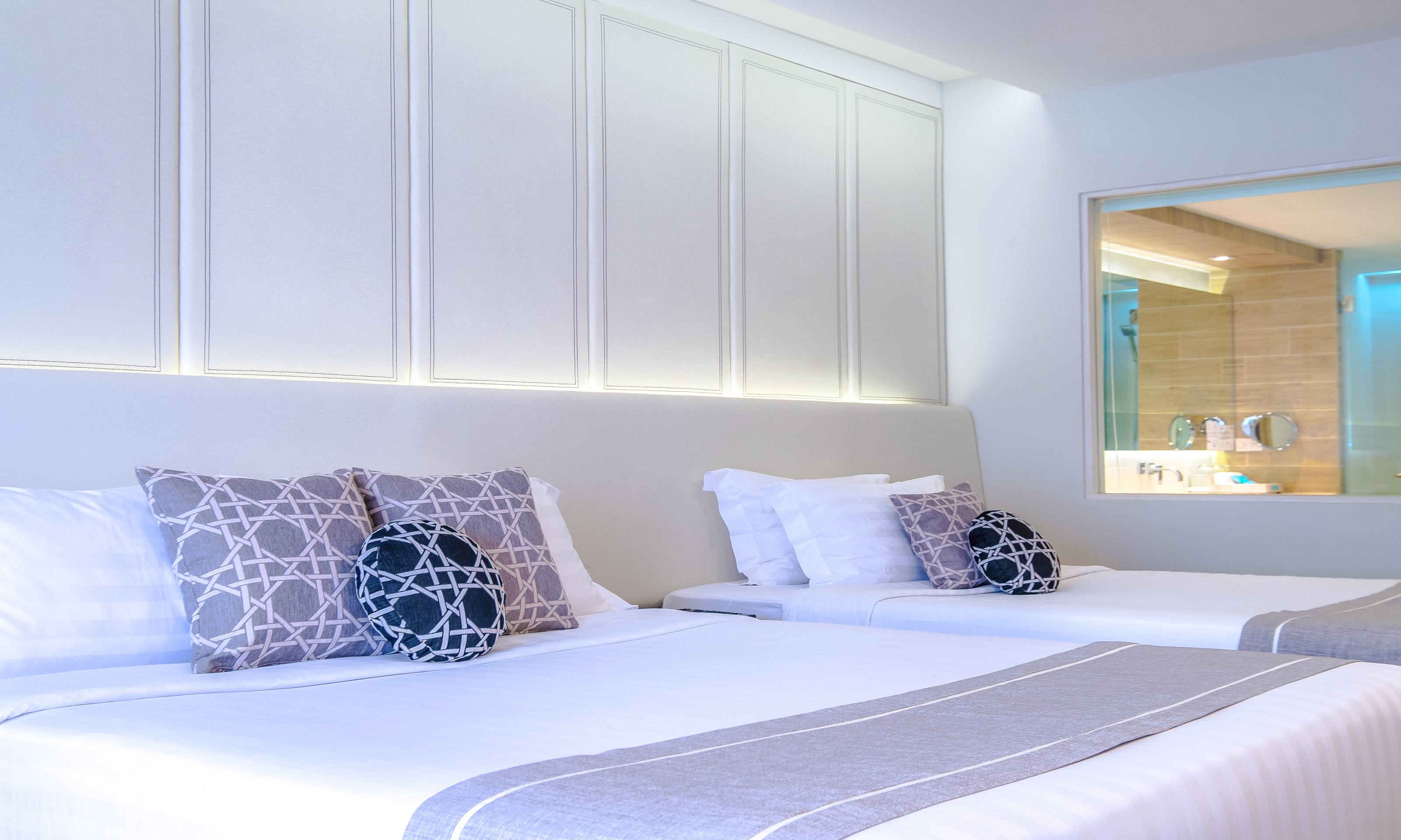 Double or Twin Deluxe