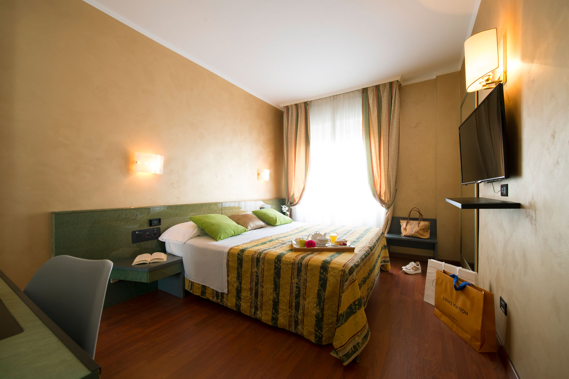 Double or Twin Standard